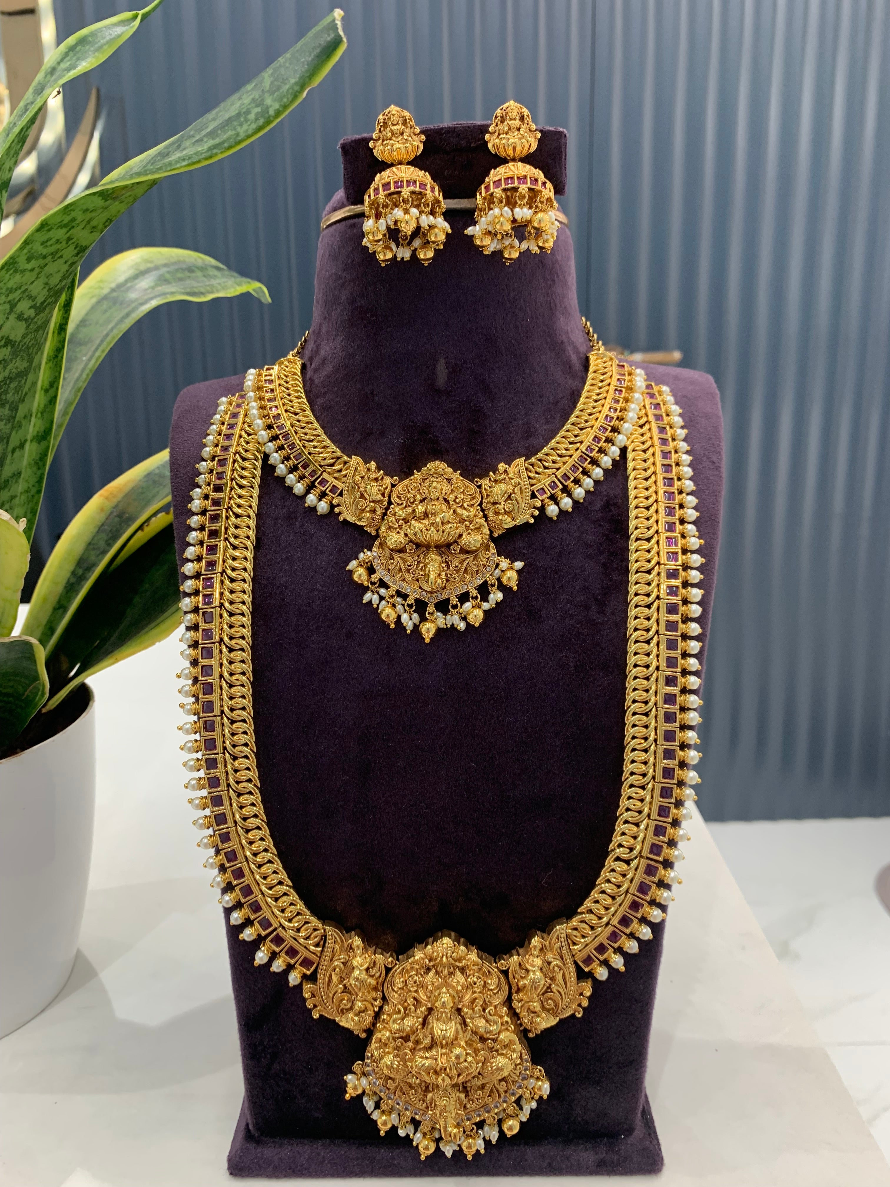 Beautiful Nakshi Jilebi Combo set with one set of Jumkies