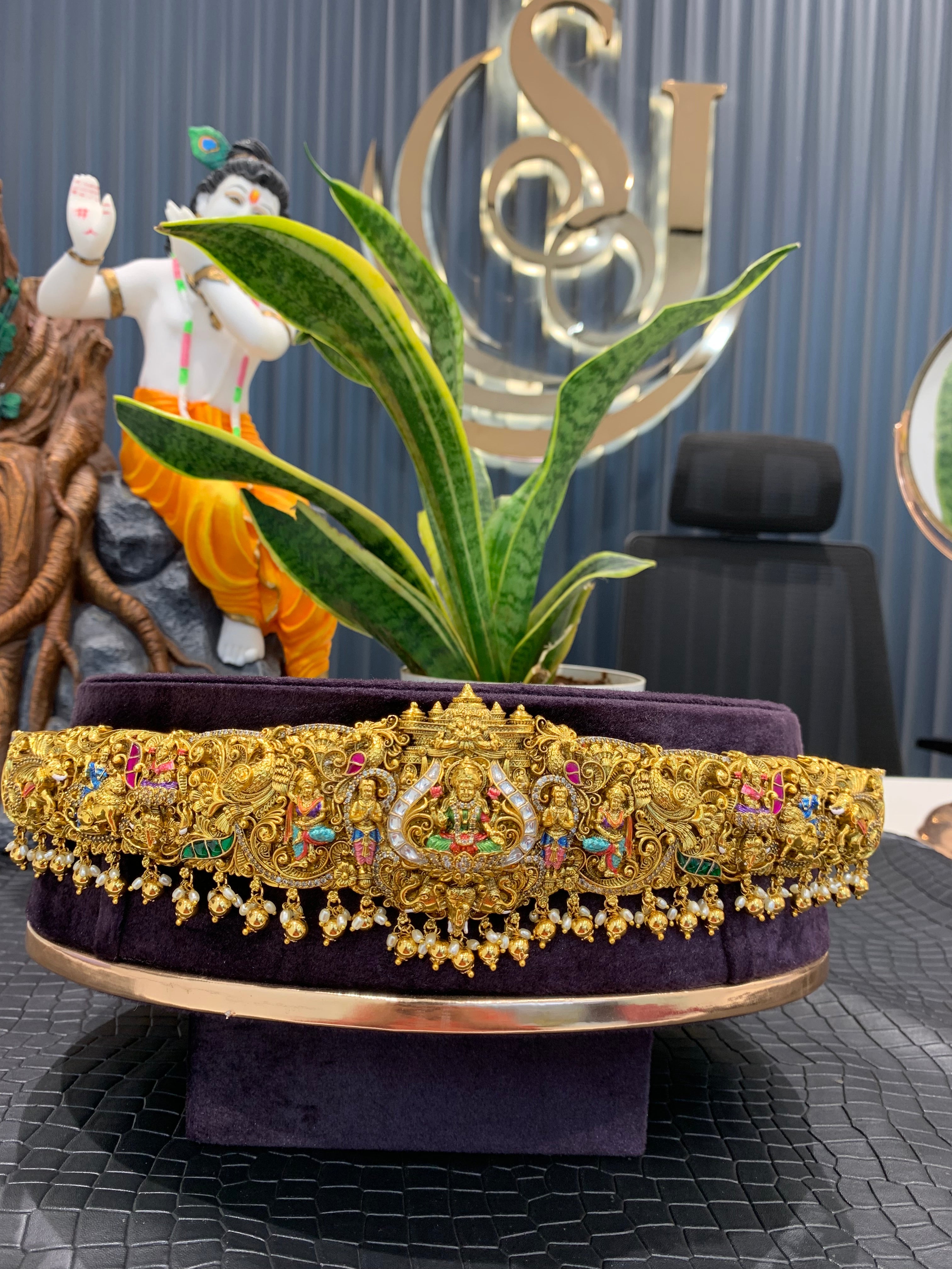 Beautiful meenkari 3D vaddanam