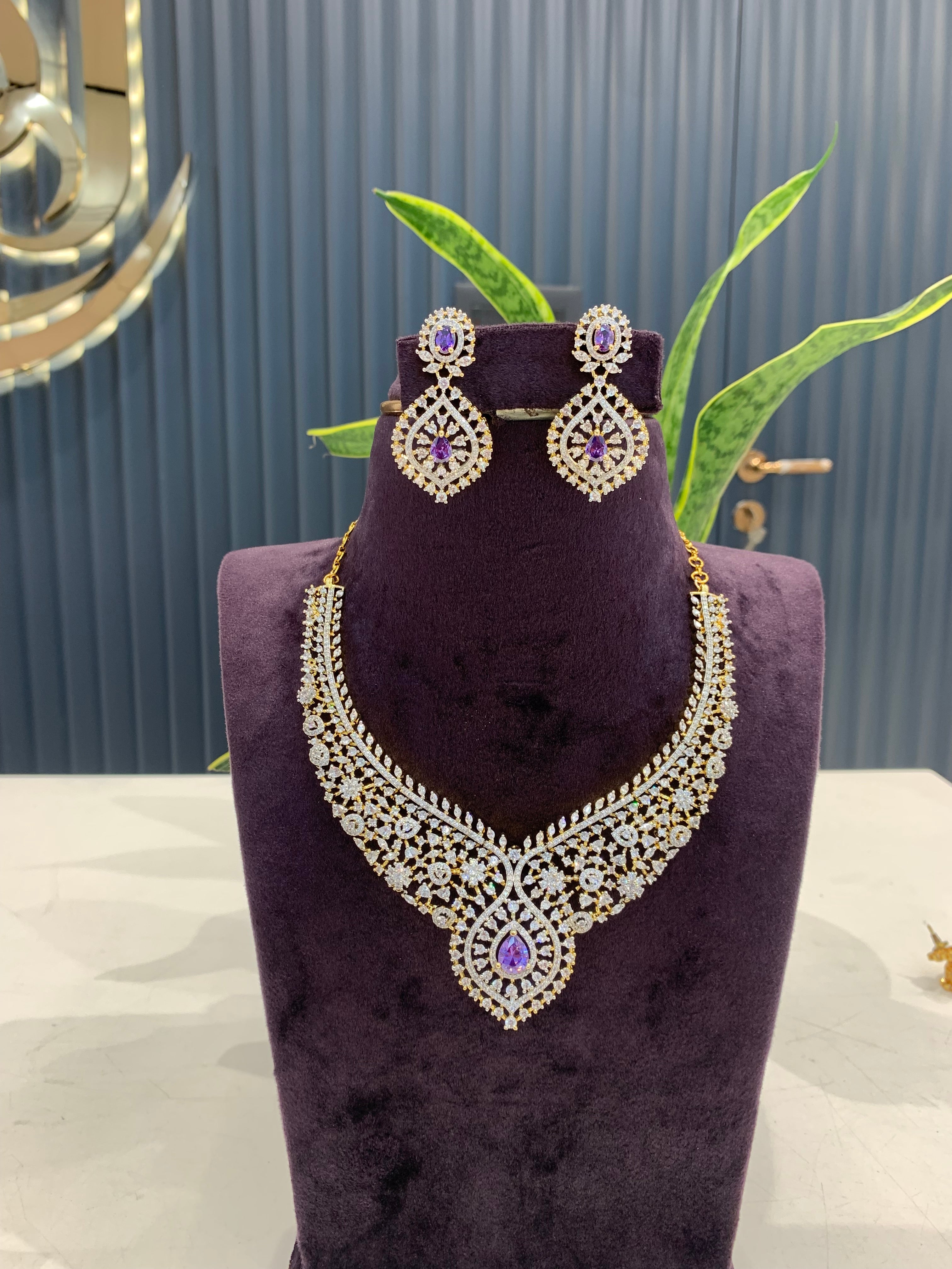 Beautiful Blue stone Chocker