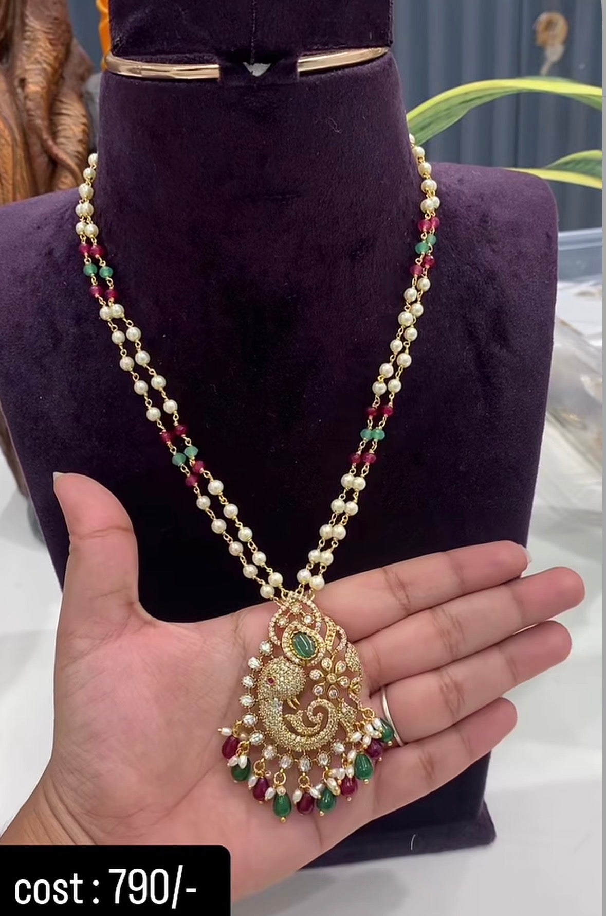 Beautiful Elephant Pendent With Pearl chain
