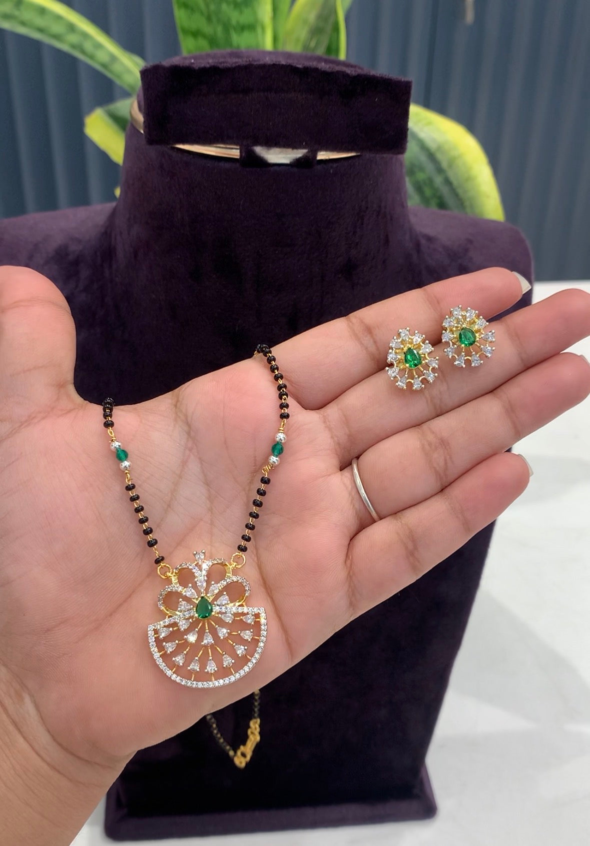 Beautiful Pendent set with Blackbeads (18inches)