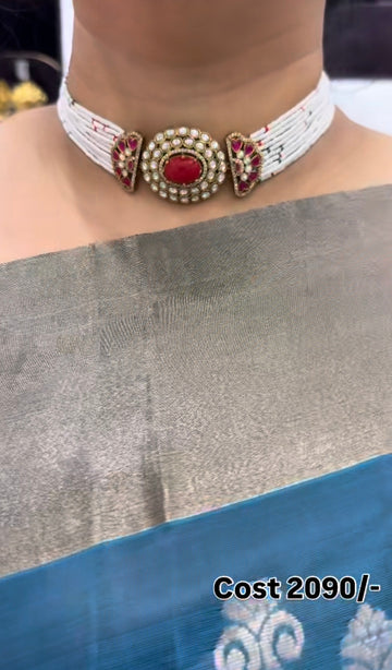 Beautiful Chocker