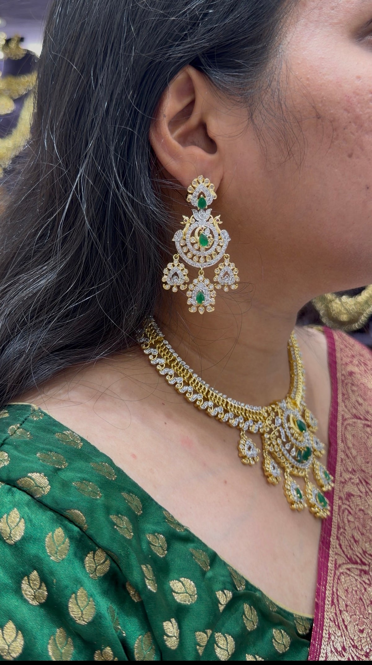 Beautiful diamond replica Neckset with earrings pushback