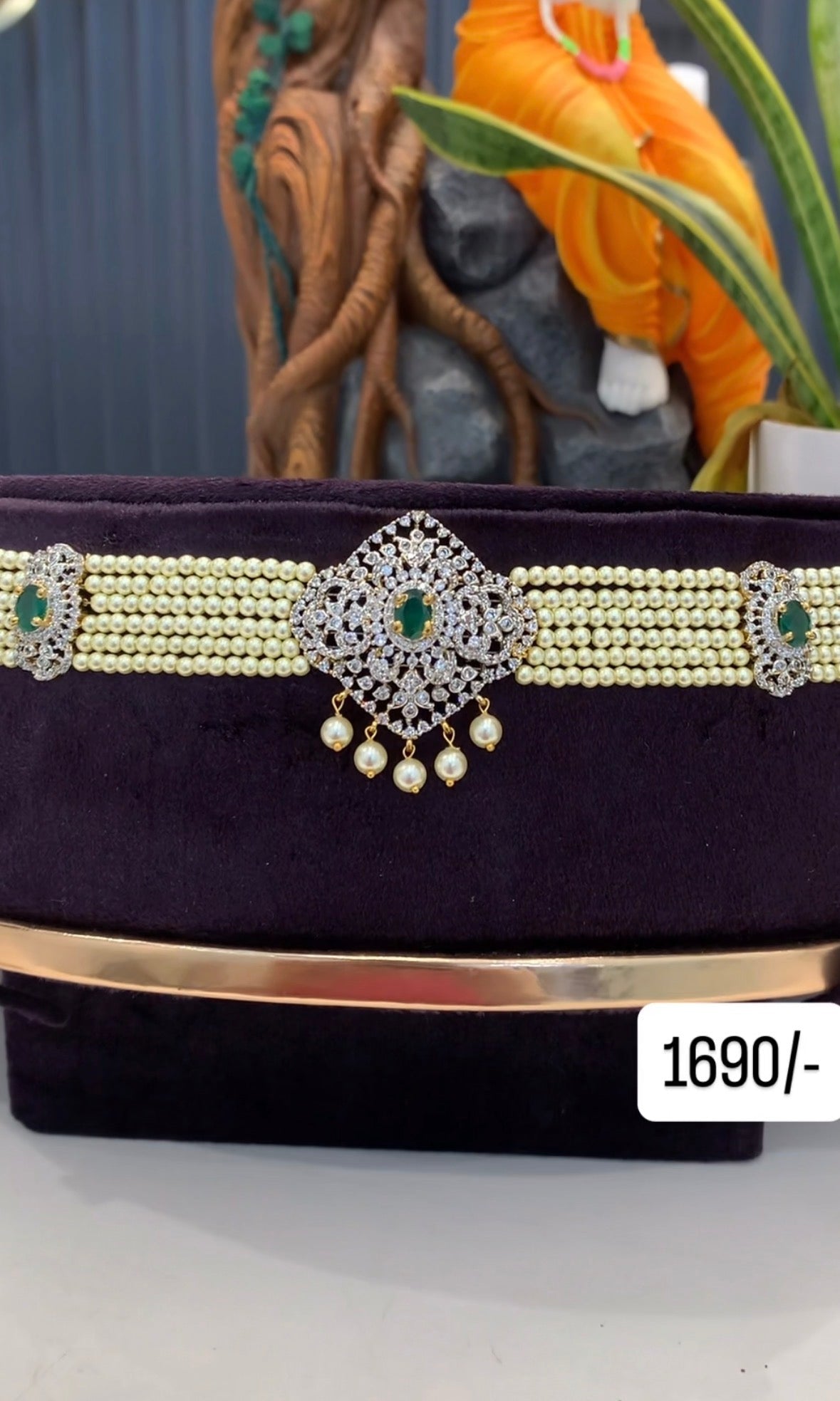 Beautiful pearls vaddanam