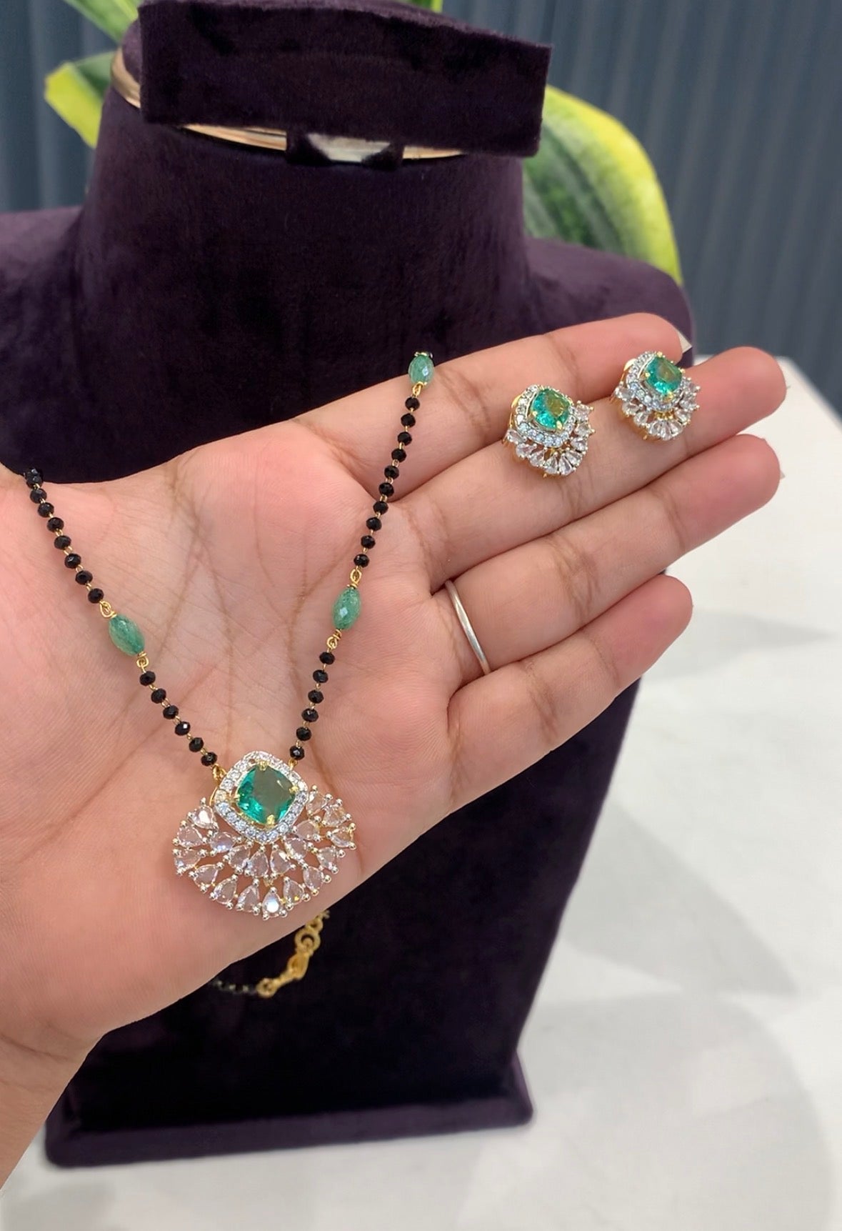 Beautiful Pendent set with Blackbeads (18inches)