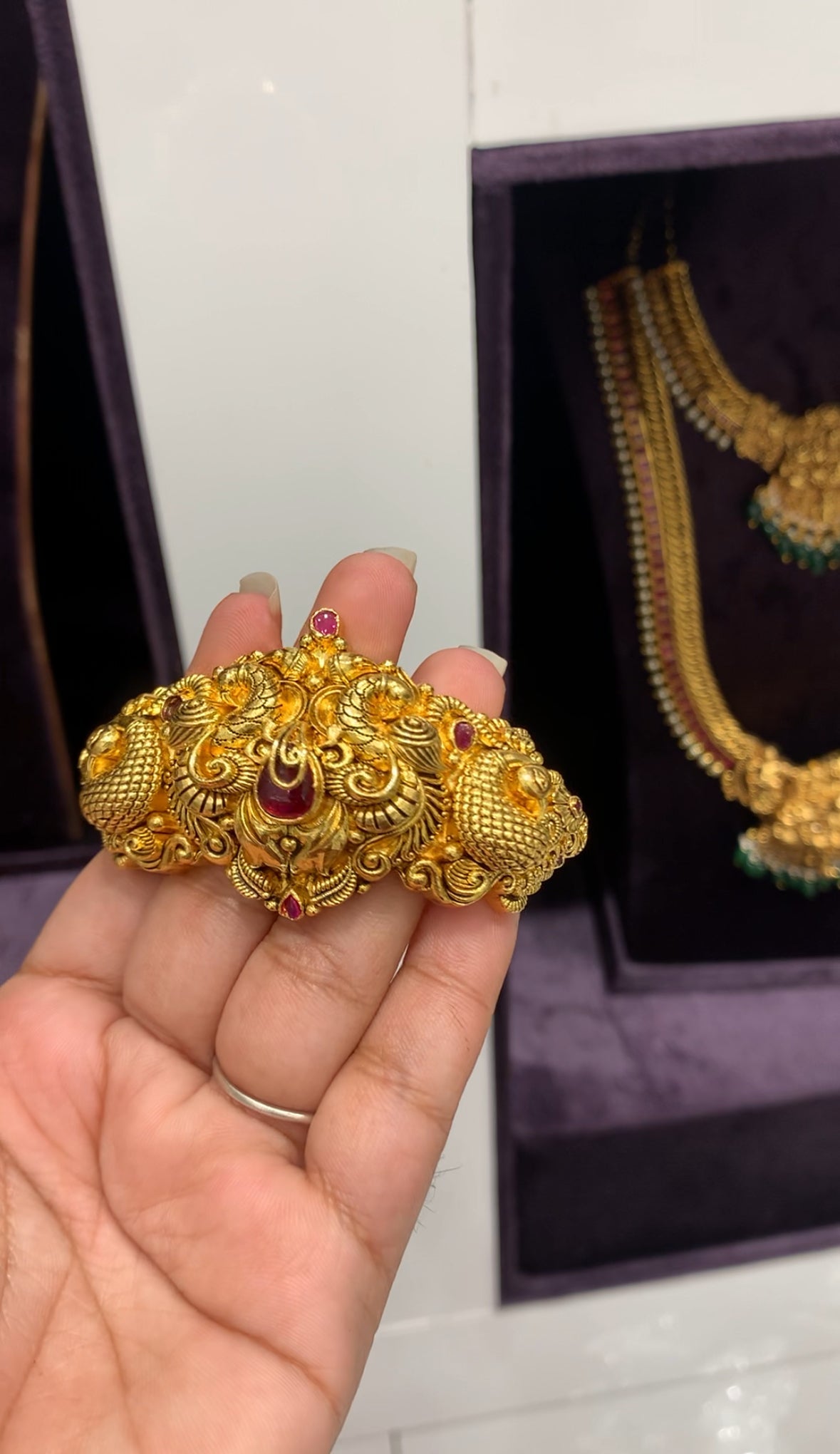 Beautiful Nakshi 3D heavy Kada Openable Suitable For 2.6 2.8 Sizes