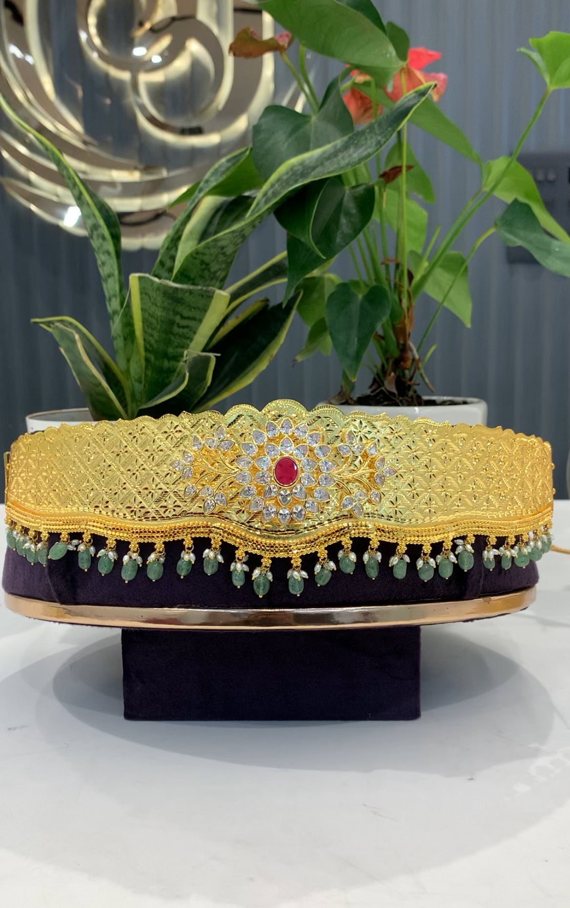 Beautiful uncut stone adult vaddanam