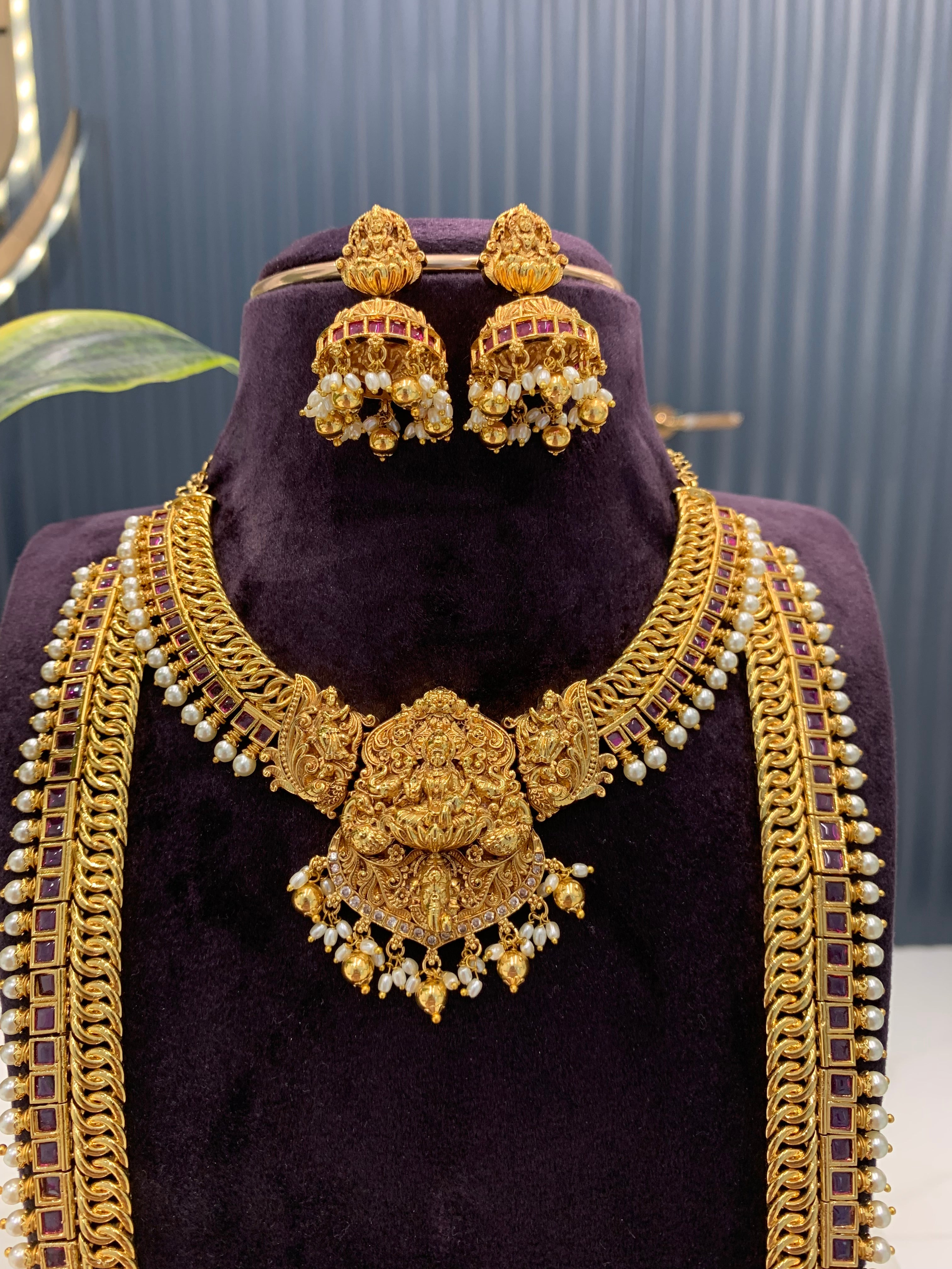 Beautiful Nakshi Jilebi Combo set with one set of Jumkies