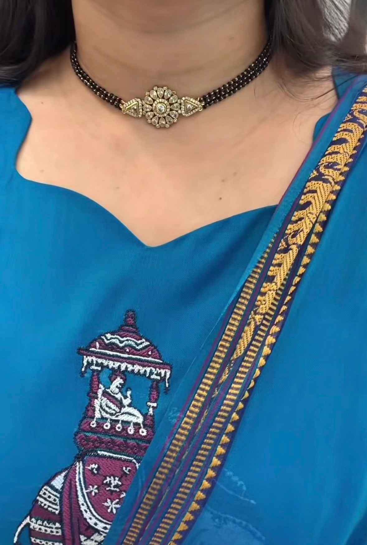 Beautiful Blackbeads Mini Chocker