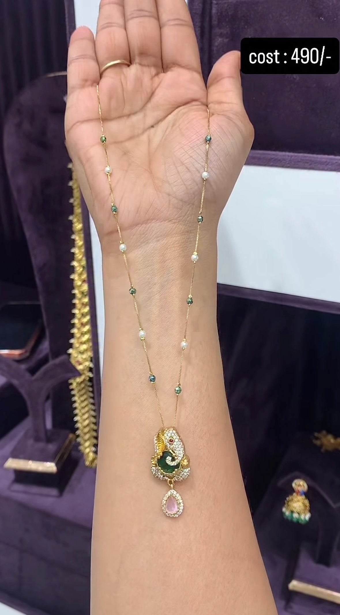 Beautiful Ganesh pendant with Matalic chain 18inches