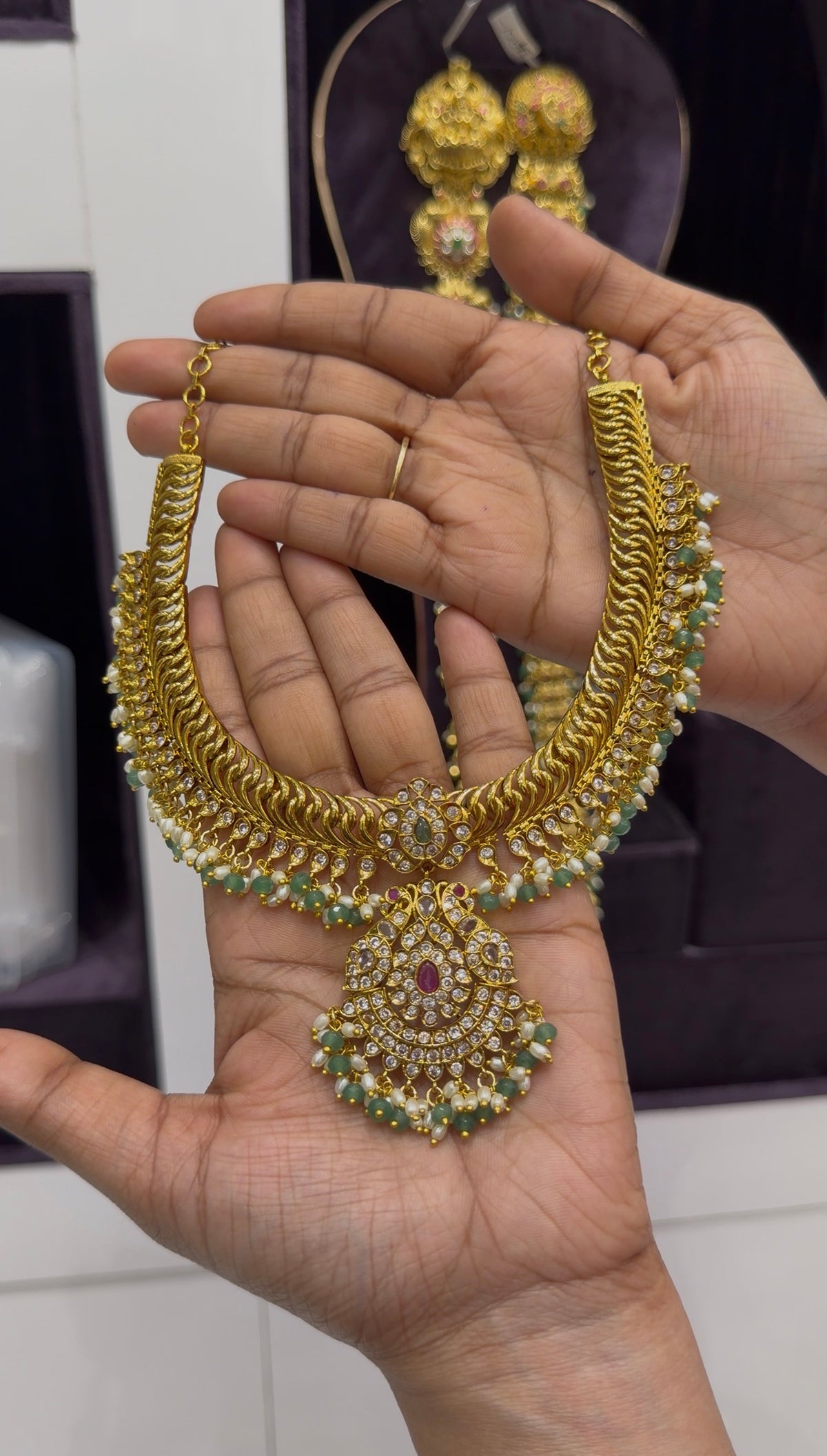 Jelebi style Necklace with pushback earrings