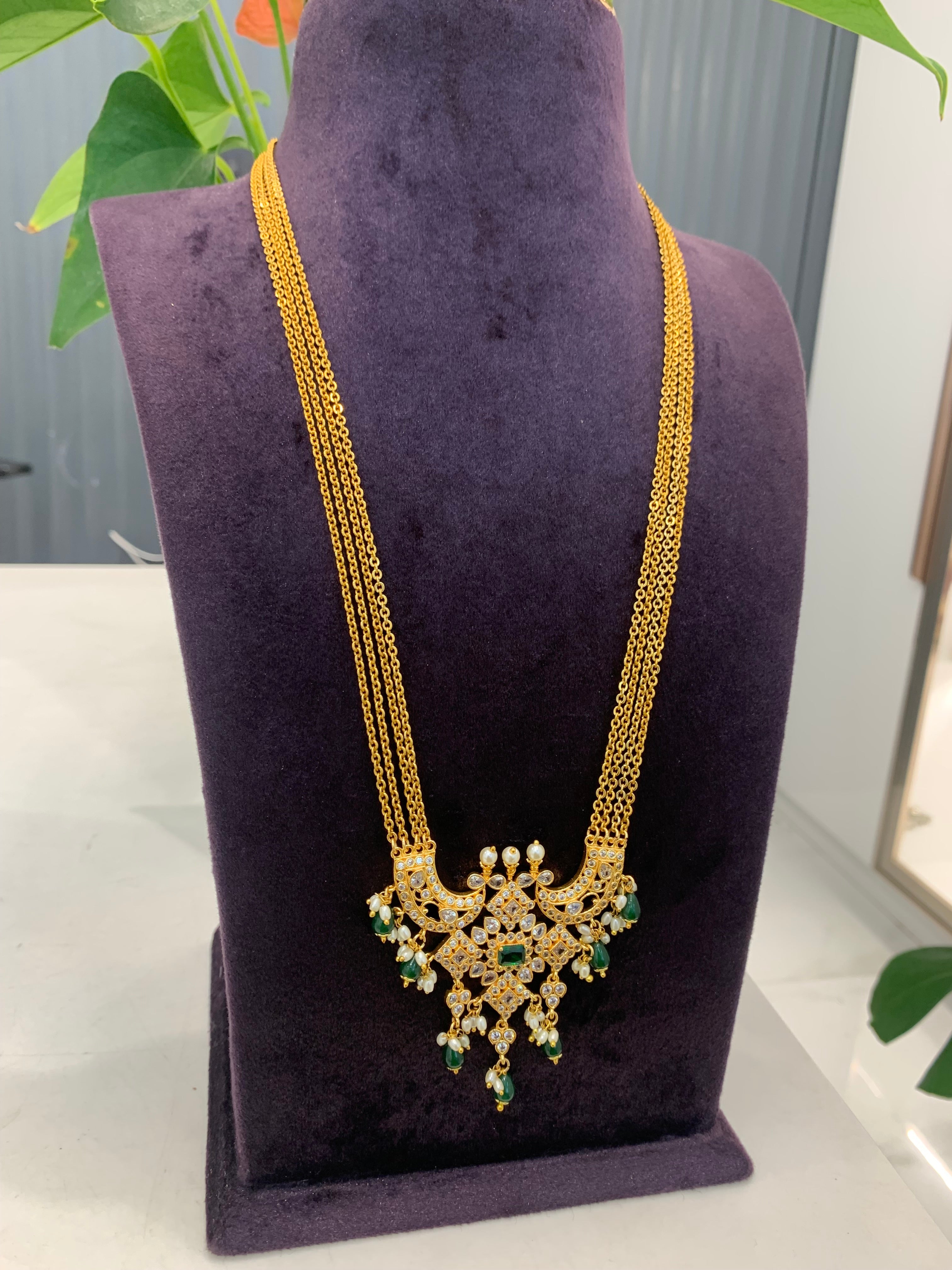 Beautiful Locket with 4line Chandraharam