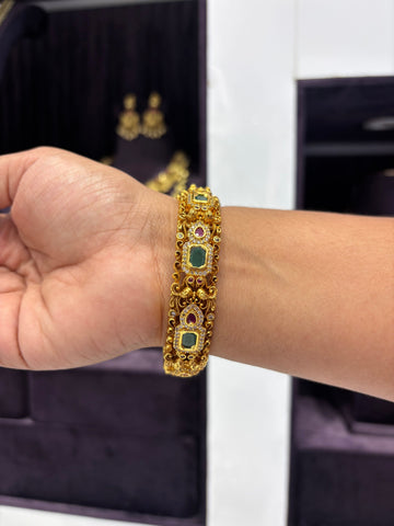 Beautiful nakshi openable bangle