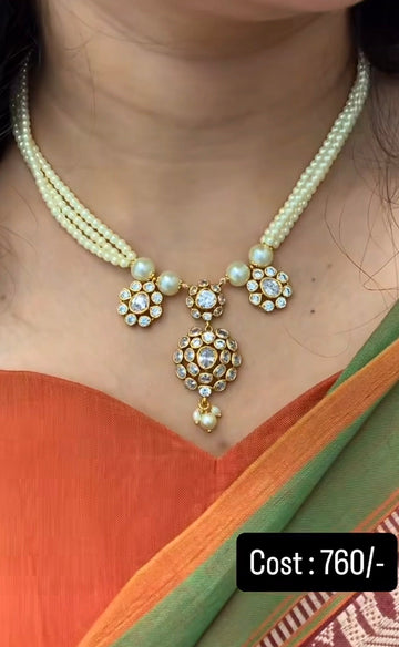 Beautiful Pearl Chocker Set
