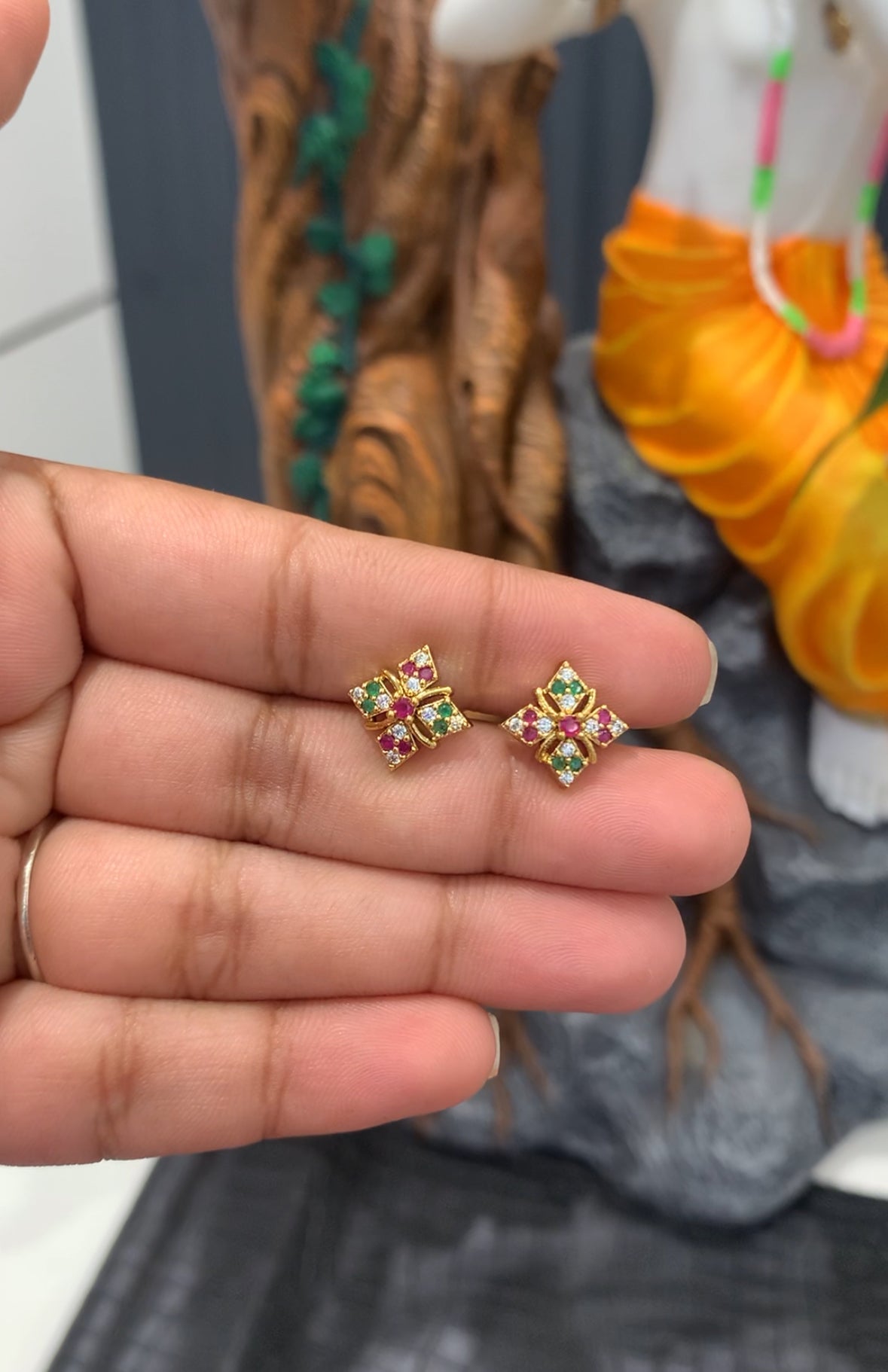 Beautiful Daily wear Premium Studs with Screw Back