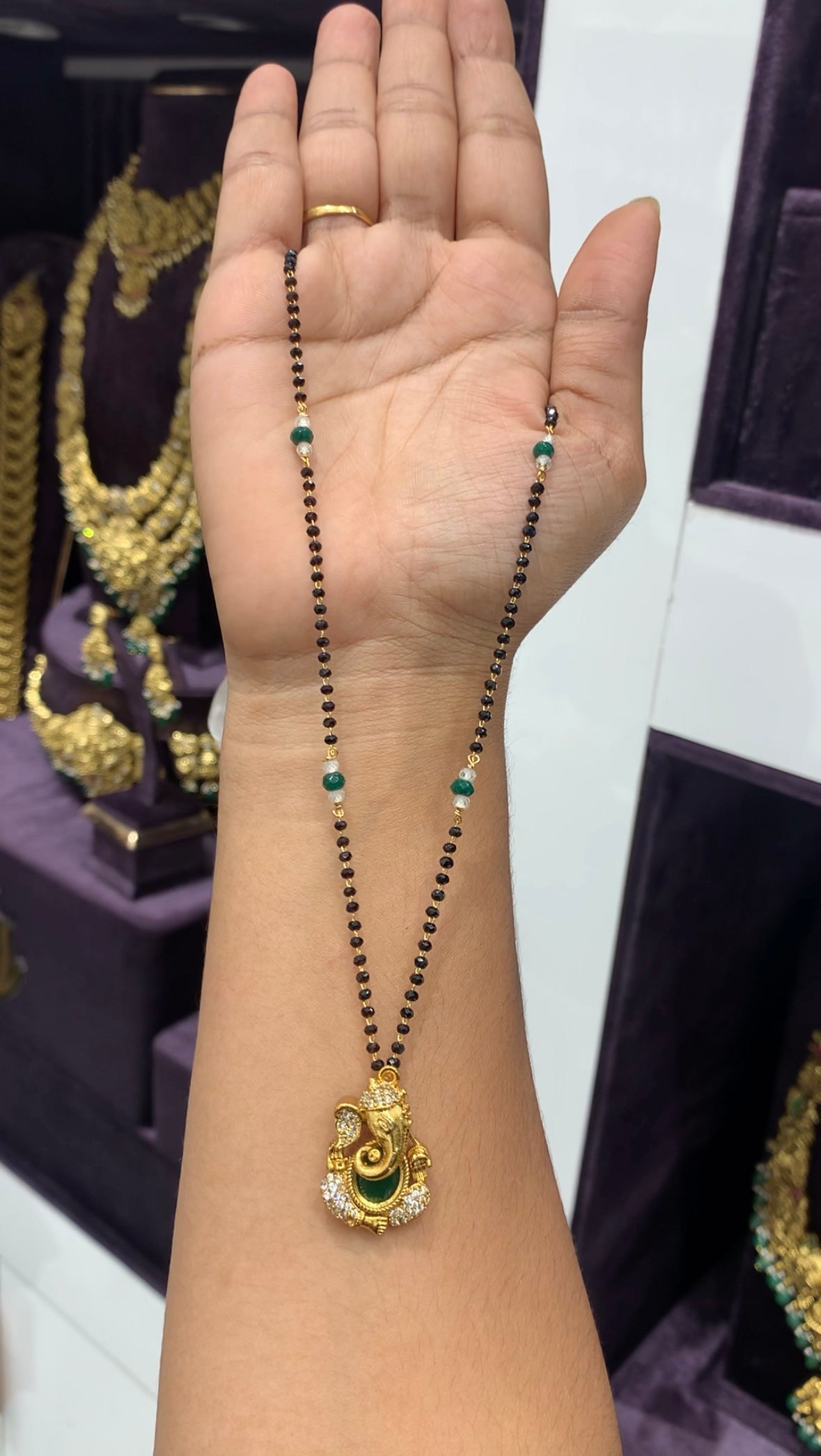 Cute Vinayaka Pendent With Blackbeads 18 inches Long