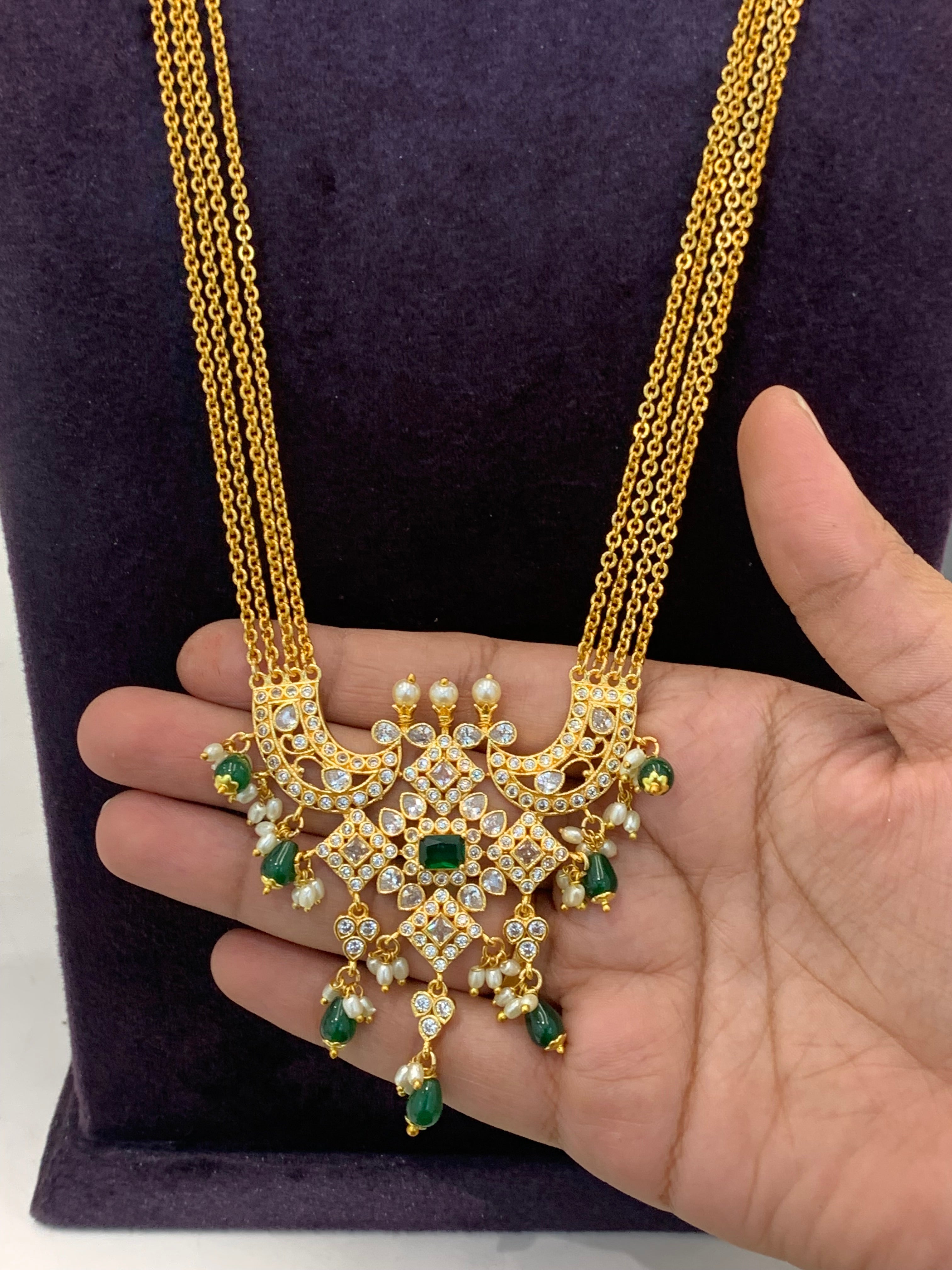 Beautiful Locket with 4line Chandraharam