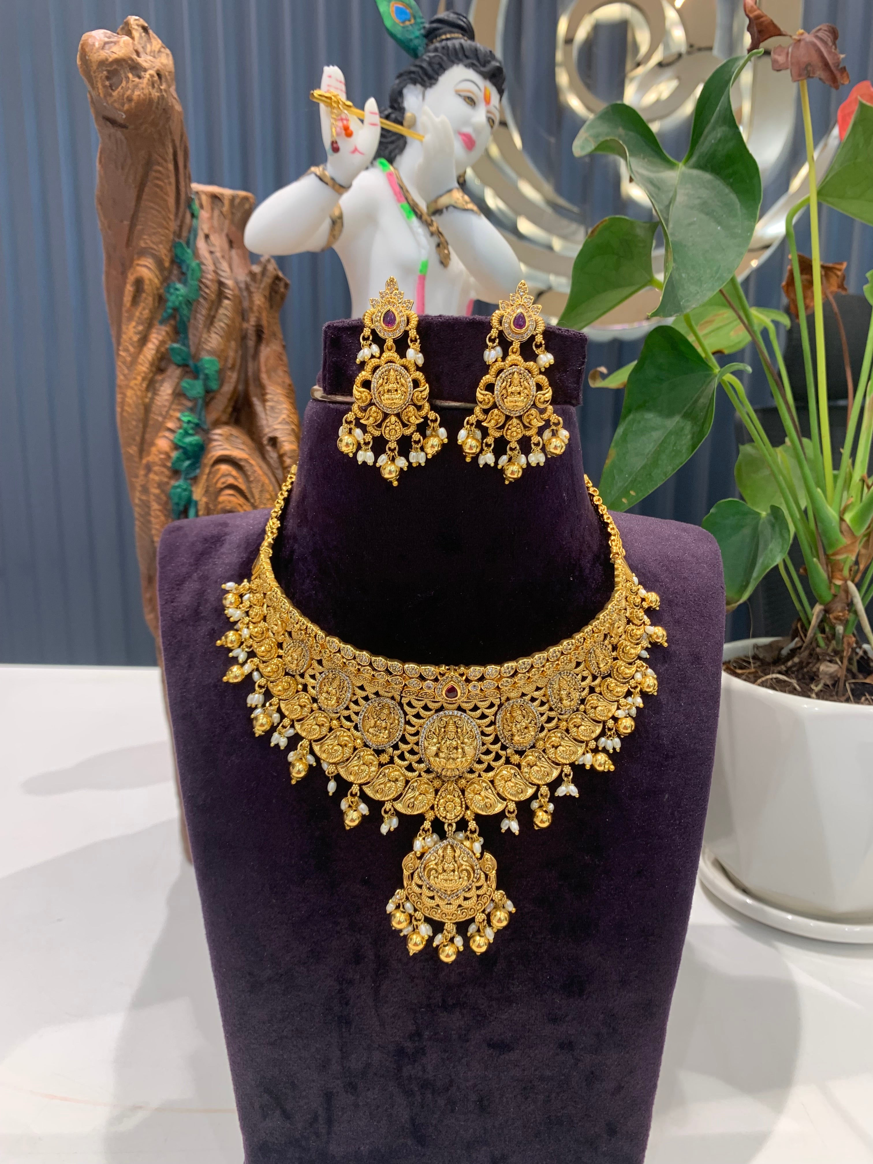 Beautiful Nakshi Chocker