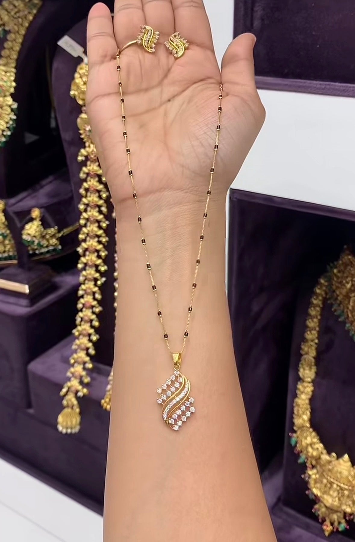 Beautiful Pendent set