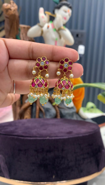 Beautiful jhumki’s with back pushback