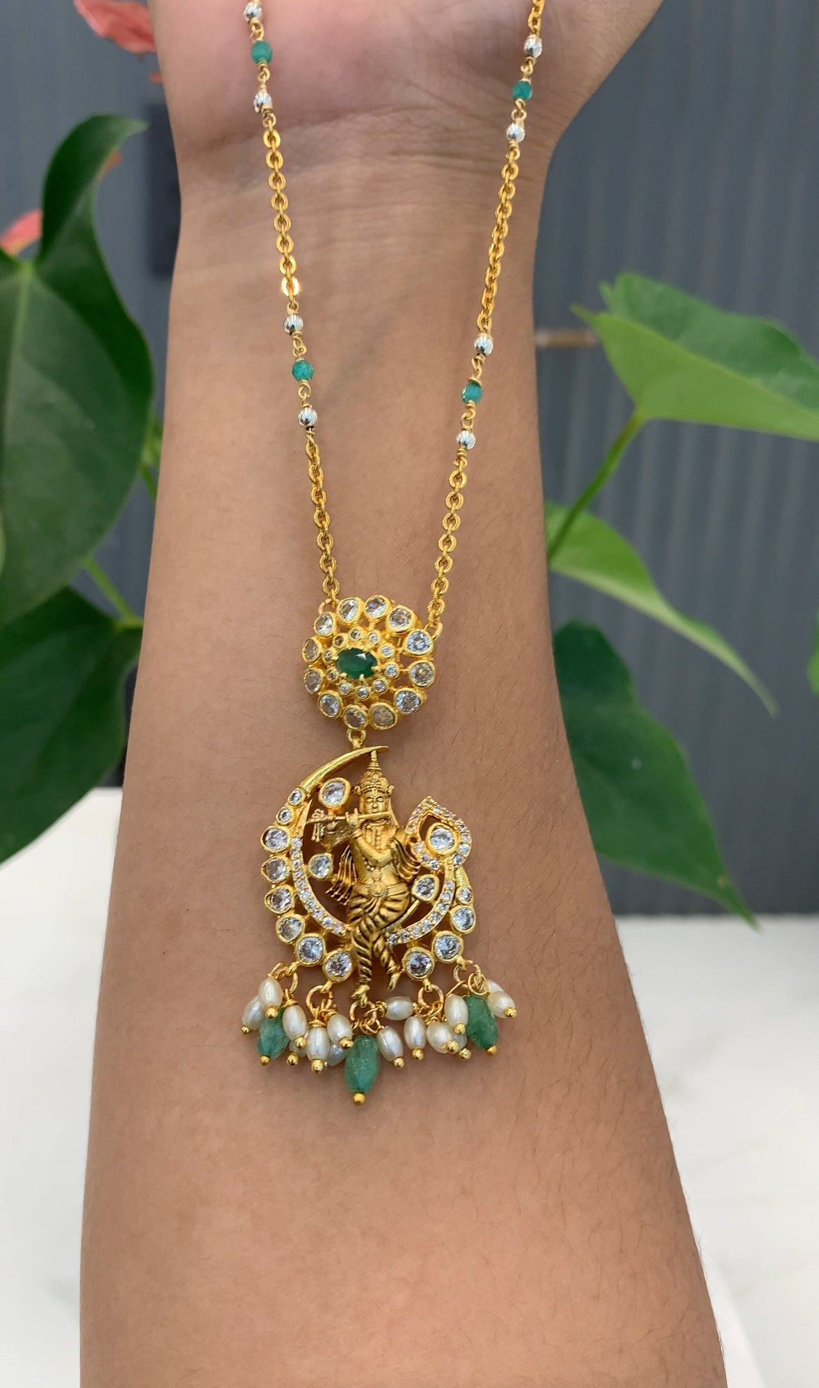 Beautiful Chandraharam set