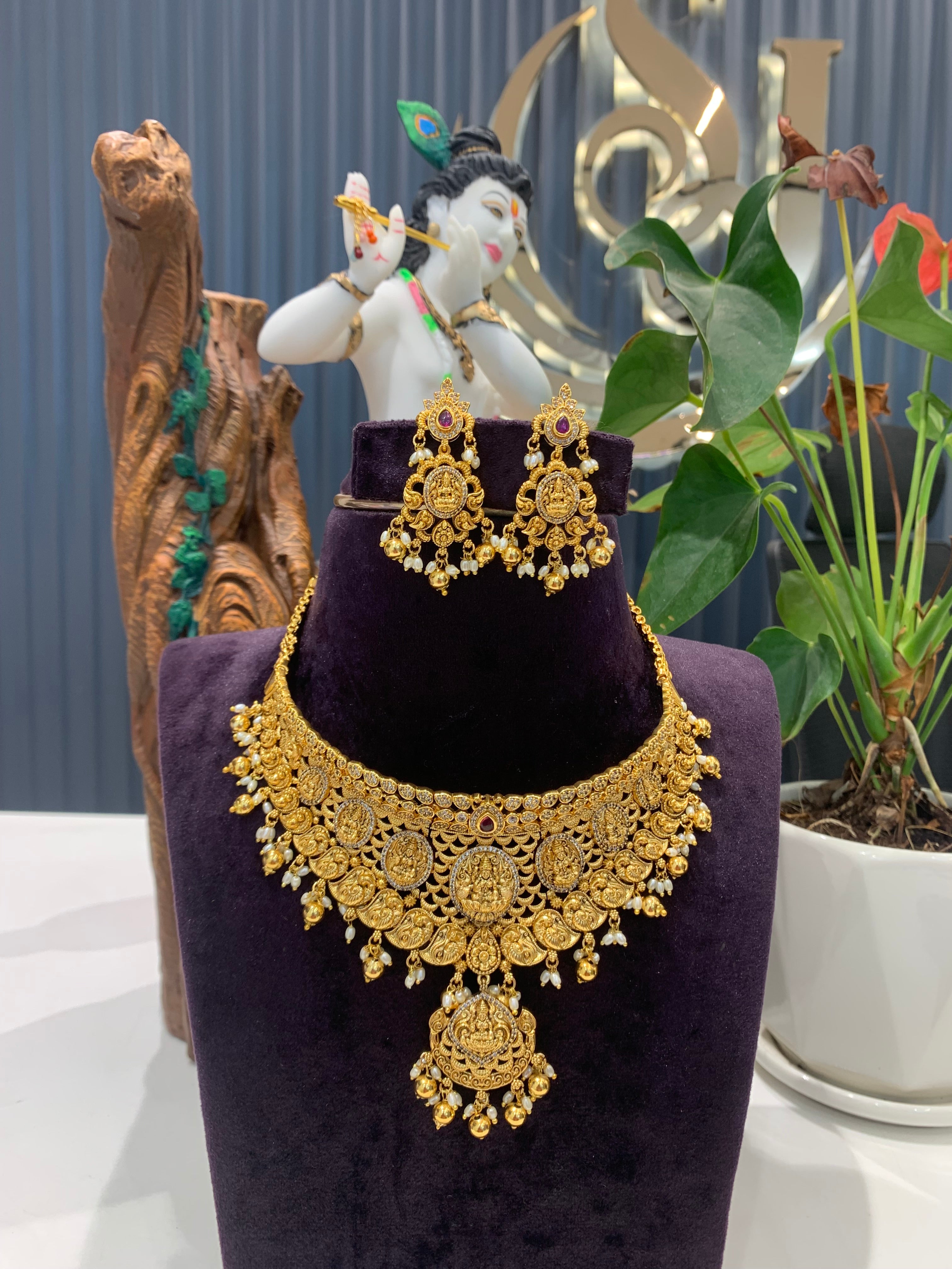 Beautiful Nakshi Chocker