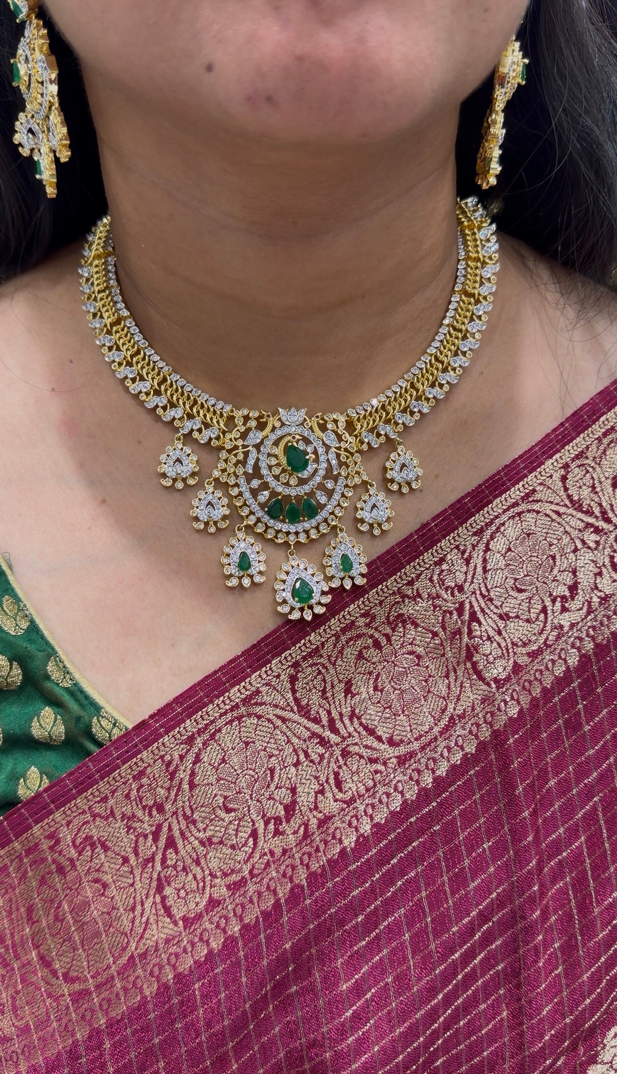 Beautiful diamond replica Neckset with earrings pushback