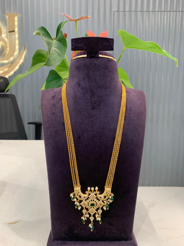Beautiful Locket with 4line Chandraharam