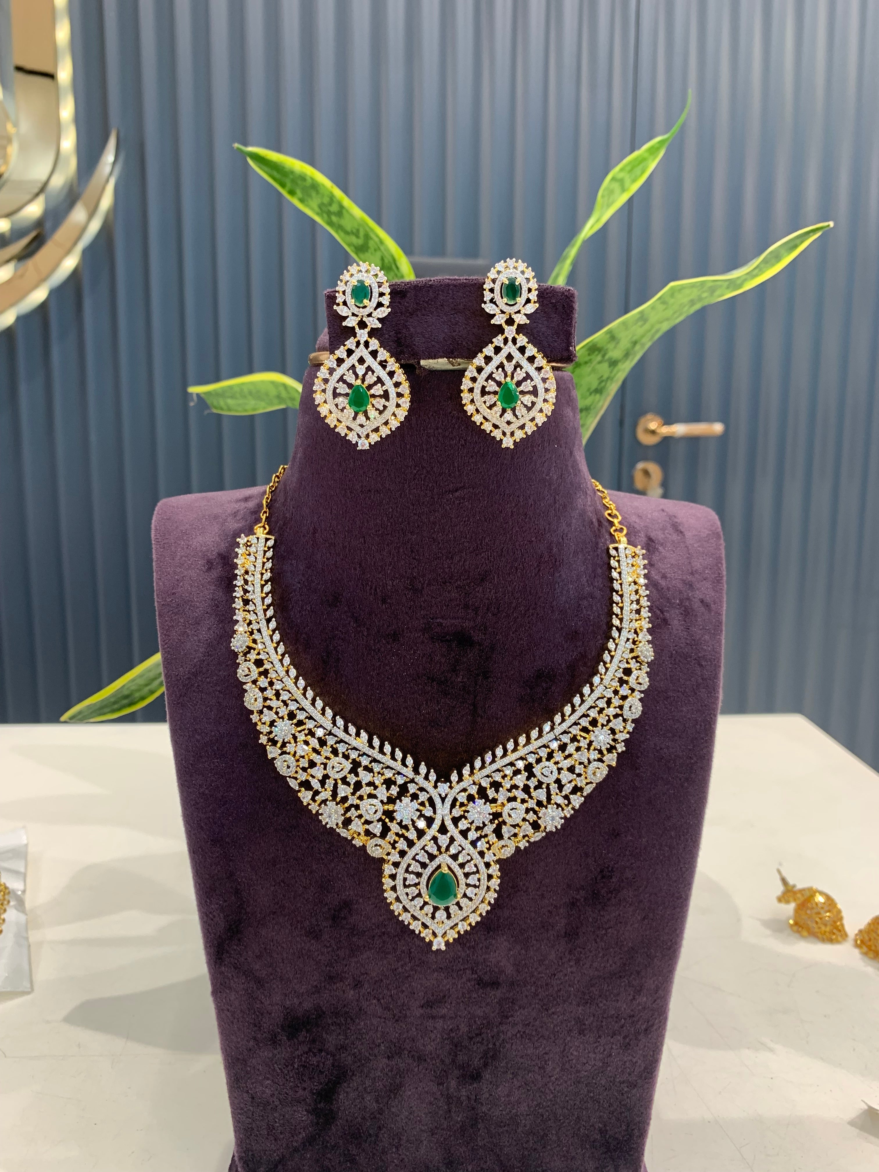 Beautiful Green stone Chocker