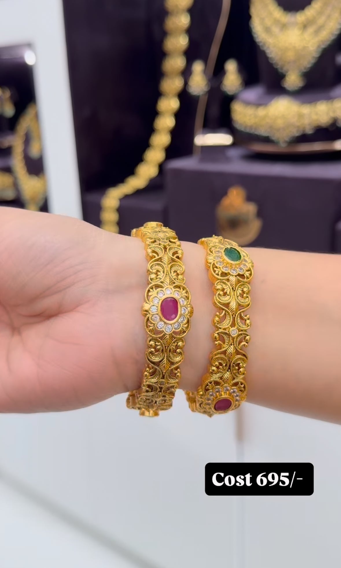 Beautiful nakshi 3D bangles