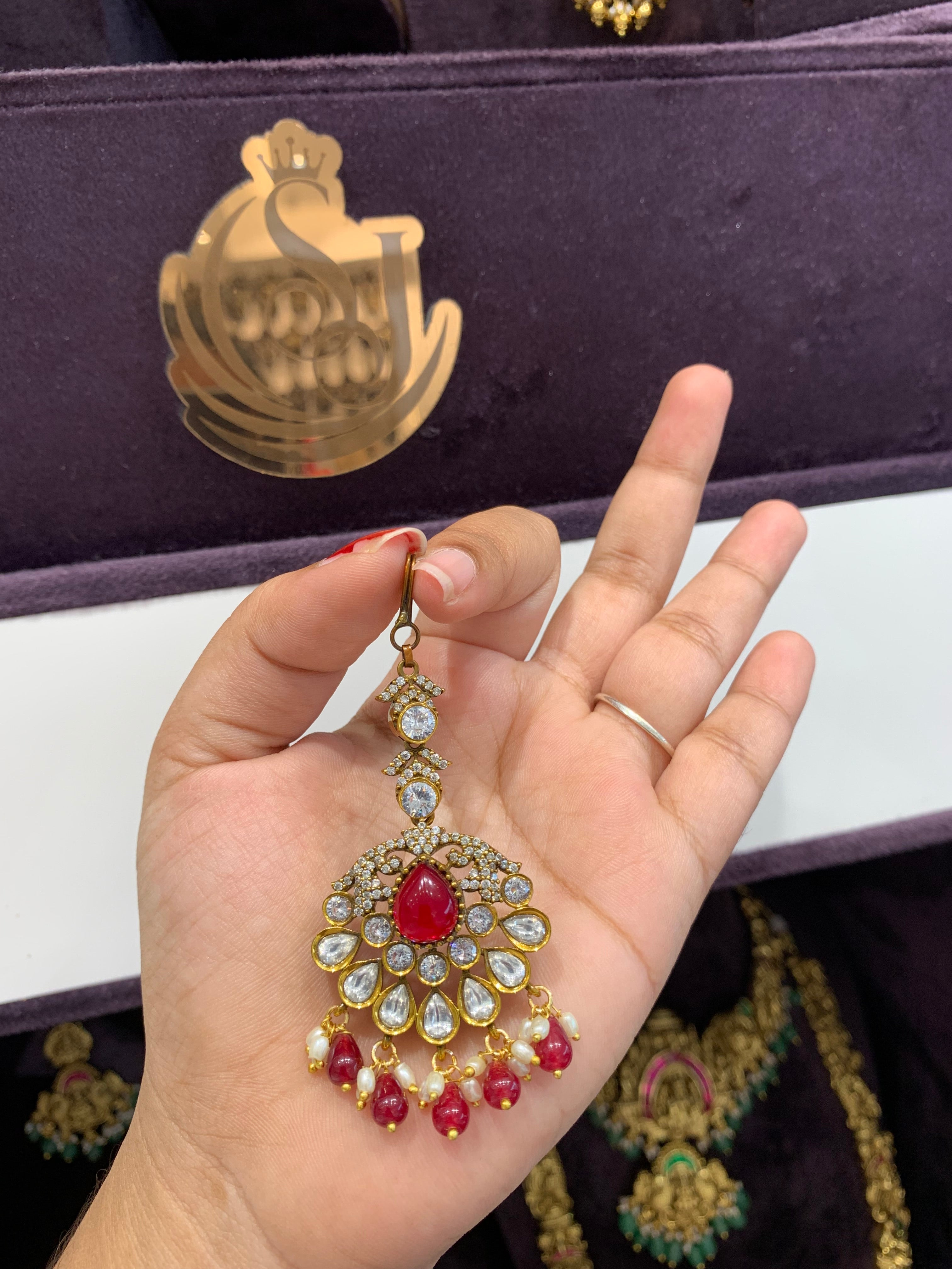 Beautiful Mehandi Tikka