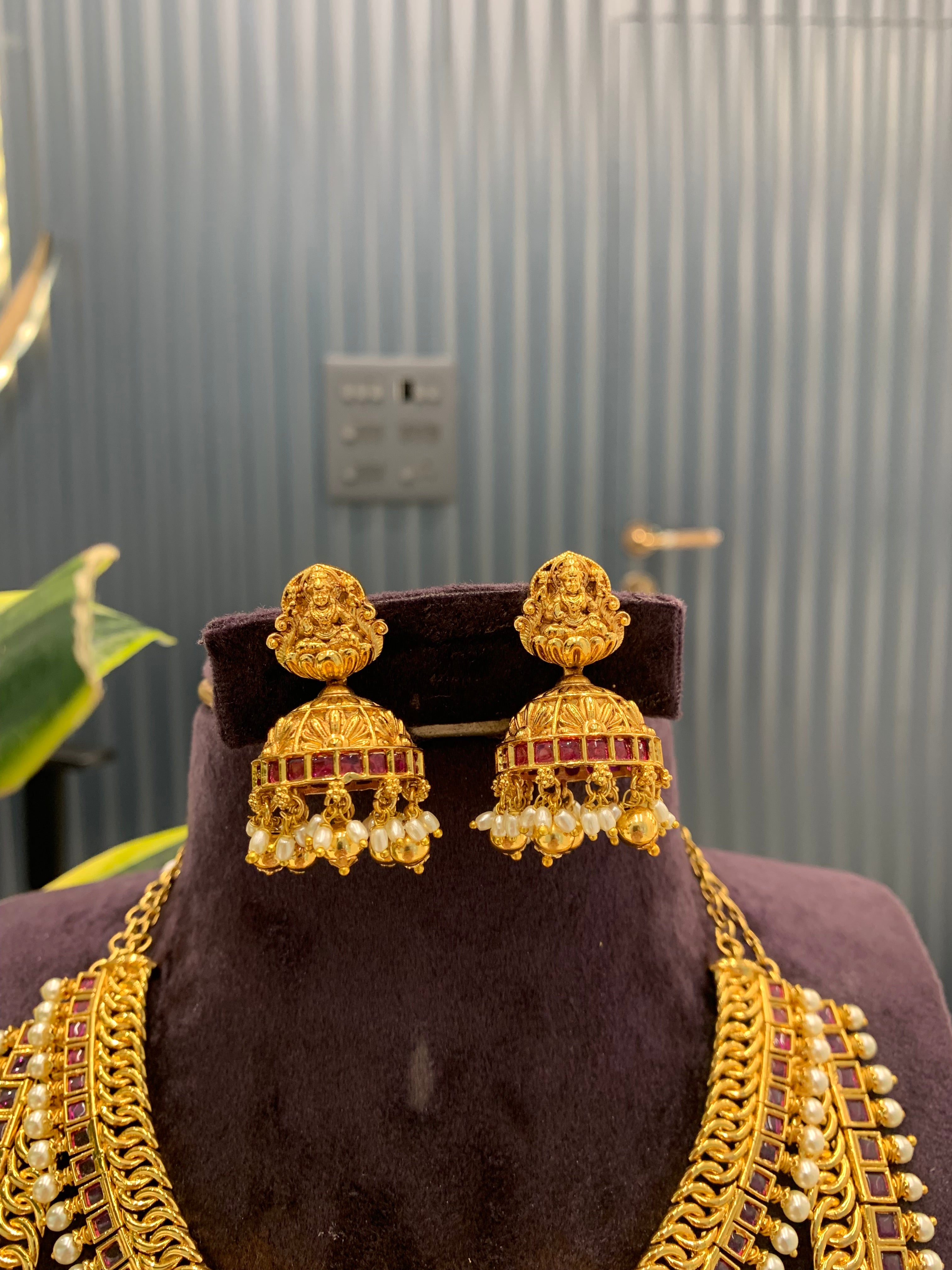 Beautiful Nakshi Jilebi Combo set with one set of Jumkies