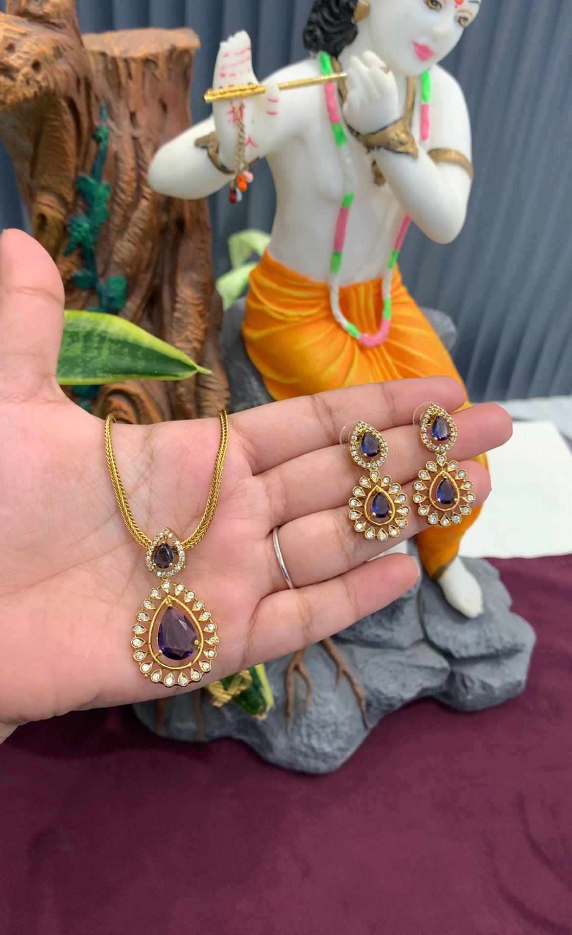 Beautiful purple stone nanpatti model necklace with pushback earrings