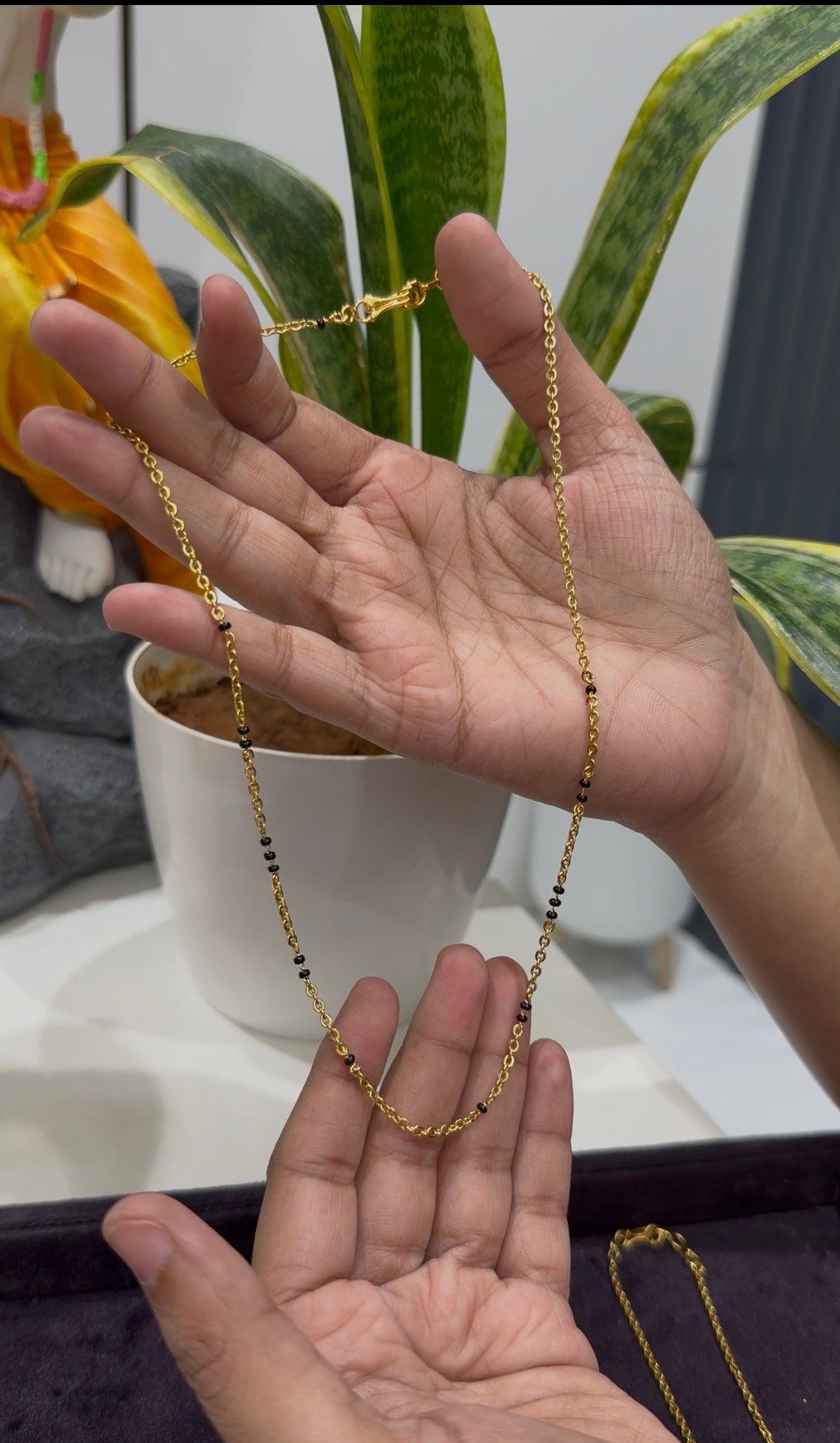 Beautiful simple handmaking chandraharam & blackbeads chain 18 inchs long