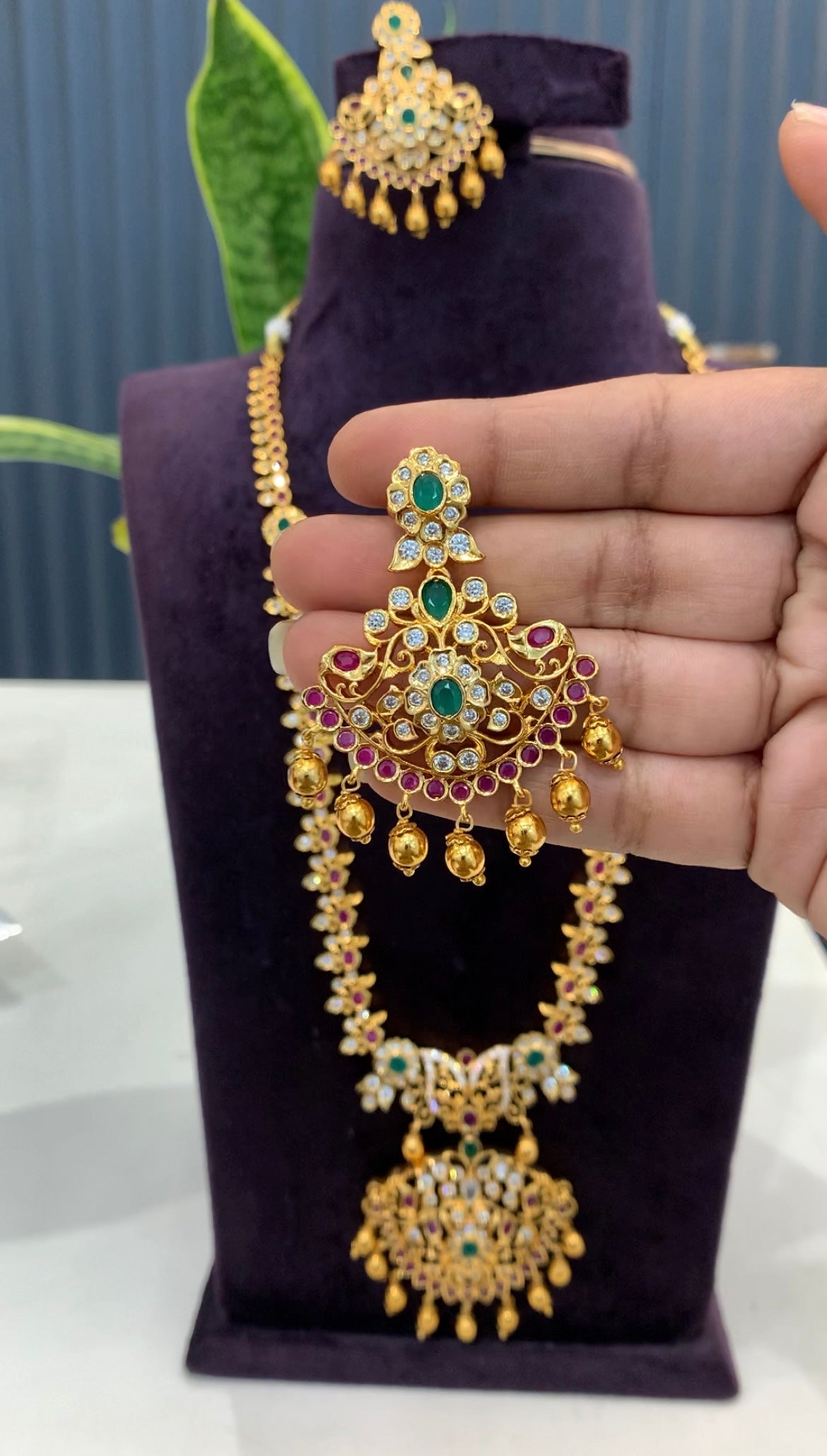Beautiful uncut stone haram with pushback earrings