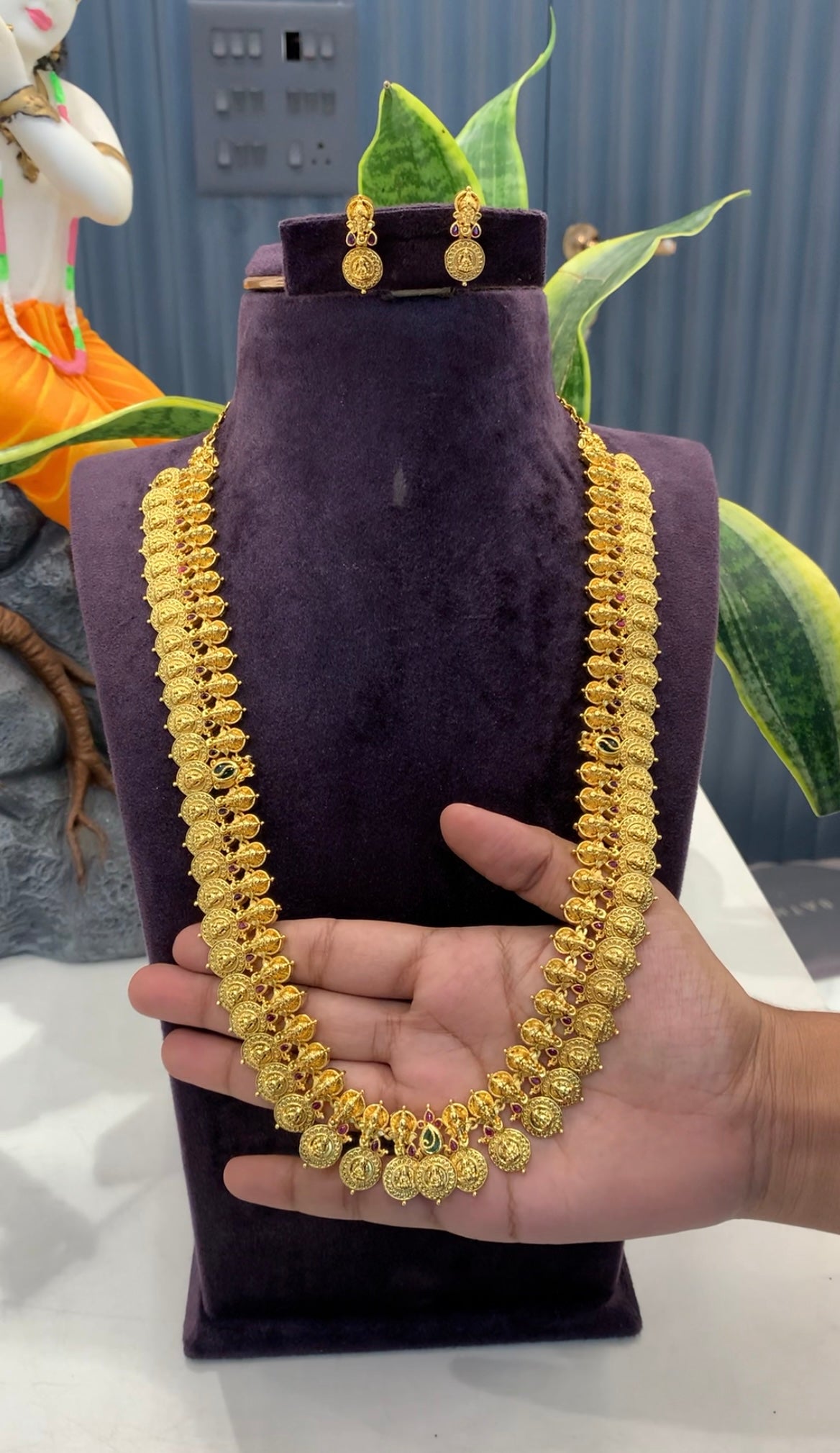Beautiful kasula long haram with pushback earrings