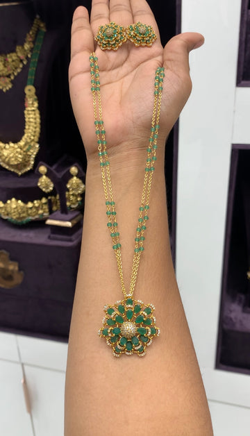 Beautiful green stone pendant set with handmaking beads & chandraharam chain 18 inchs long