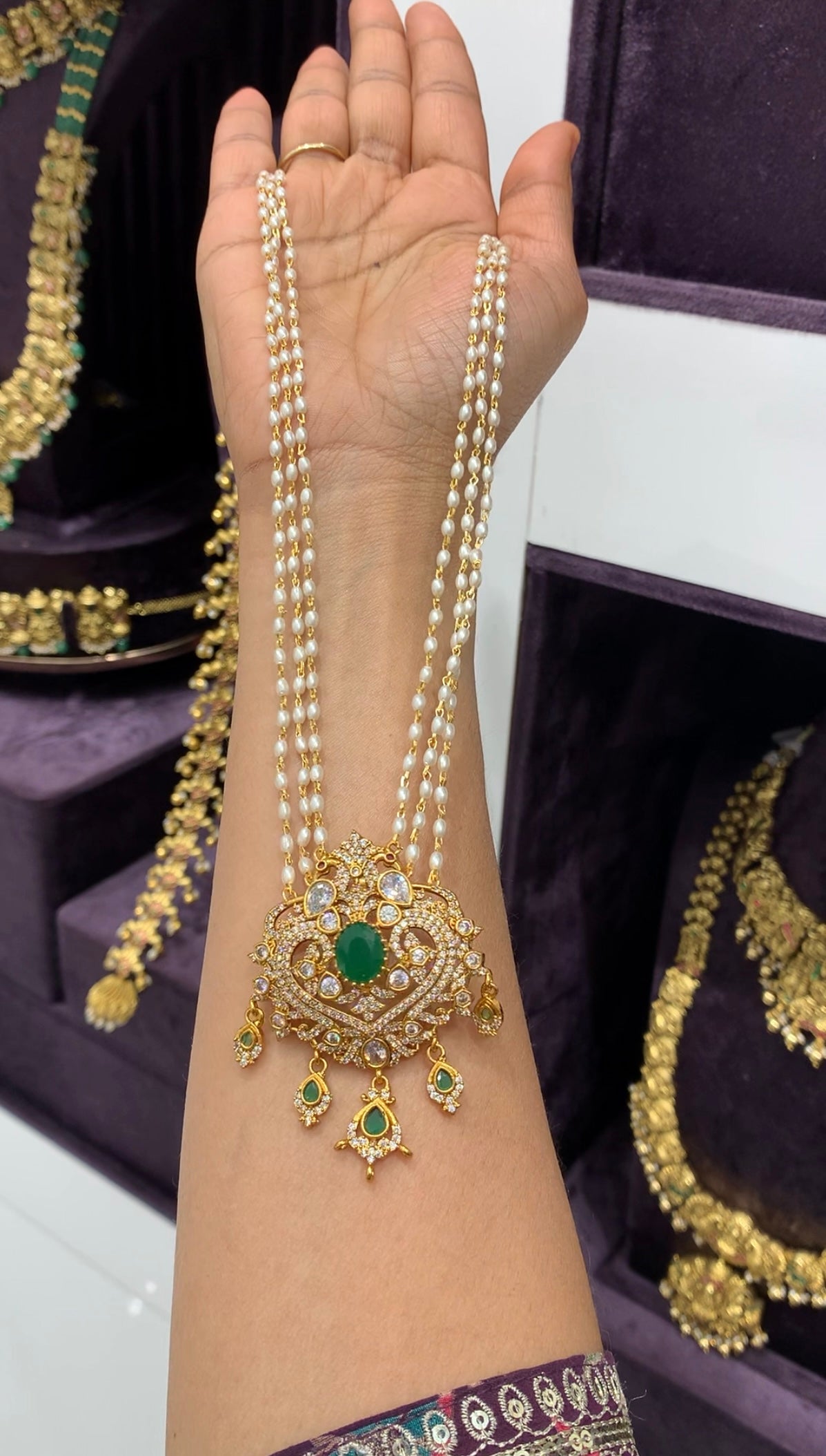20inch Rice pearl chain with Locket