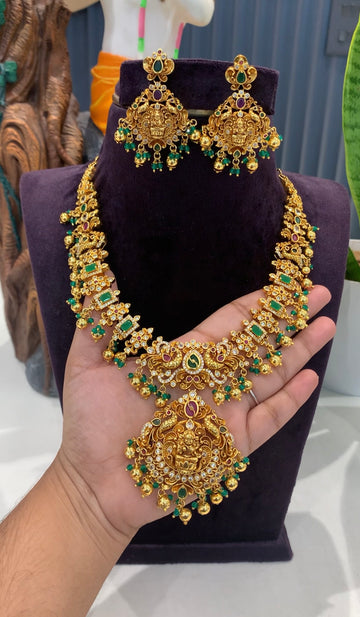 Beautiful green color CZ stones necklace with screwback earrings
