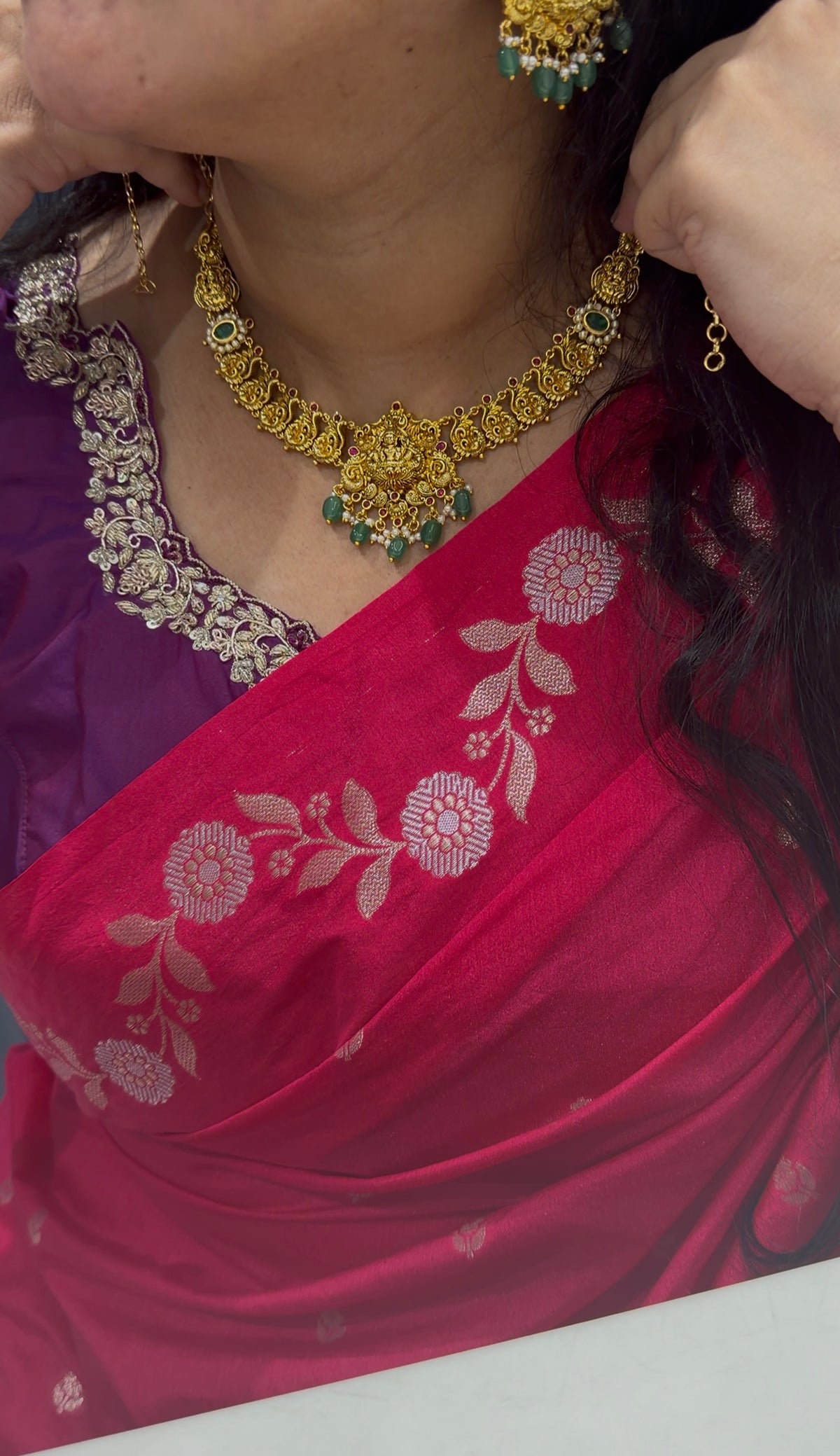Beautiful jadau kundhan & Lakshmi devi necklace with pushback earrings