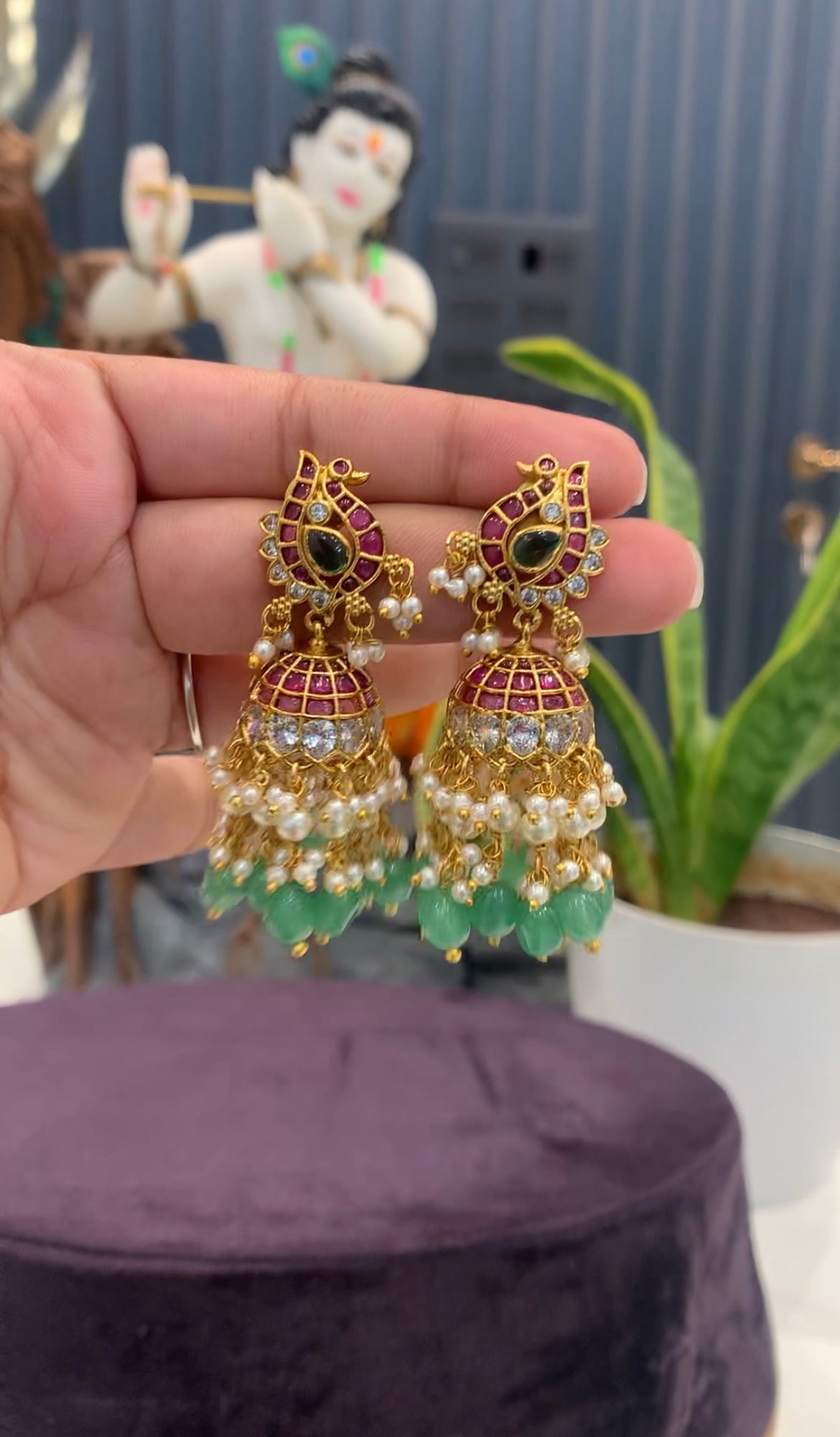 Beautiful peacock design pota stone pushback jumkis with beads finishing