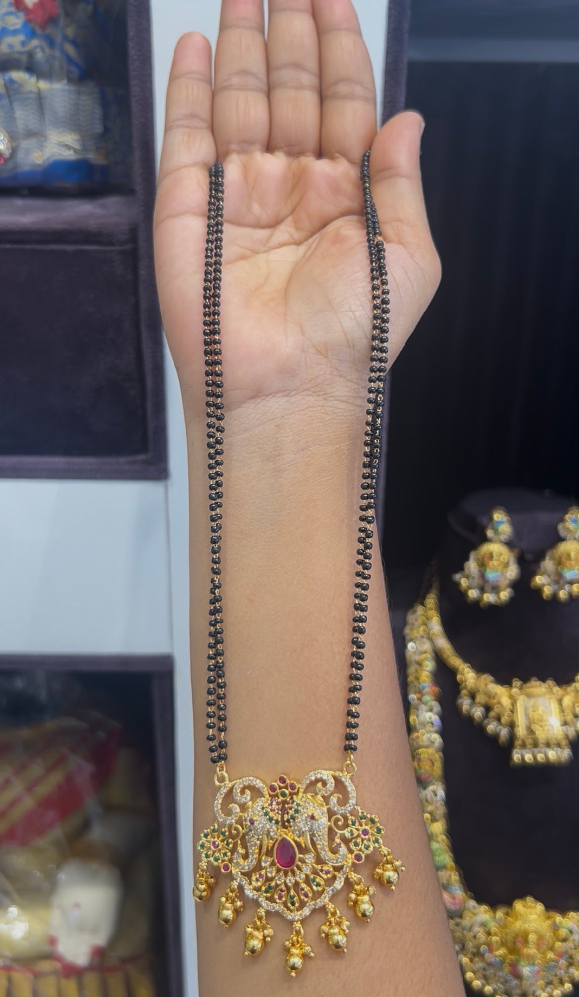 Beautiful CZ stones lock with blackbeads chain 24 inchs long