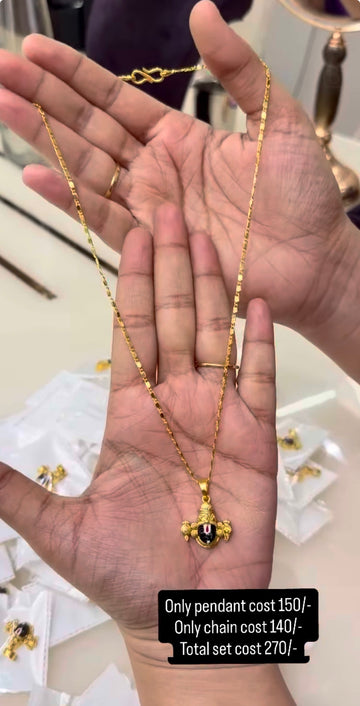 Beautiful chain with Gold idol pendent