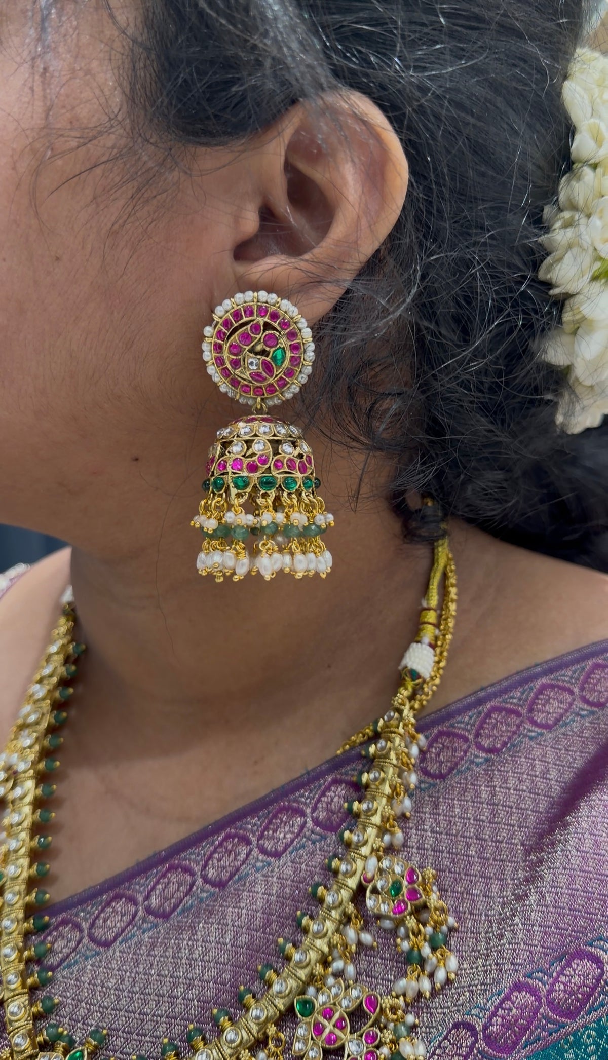 Beautiful jadau kundhan mini necklace with pushback jumkis