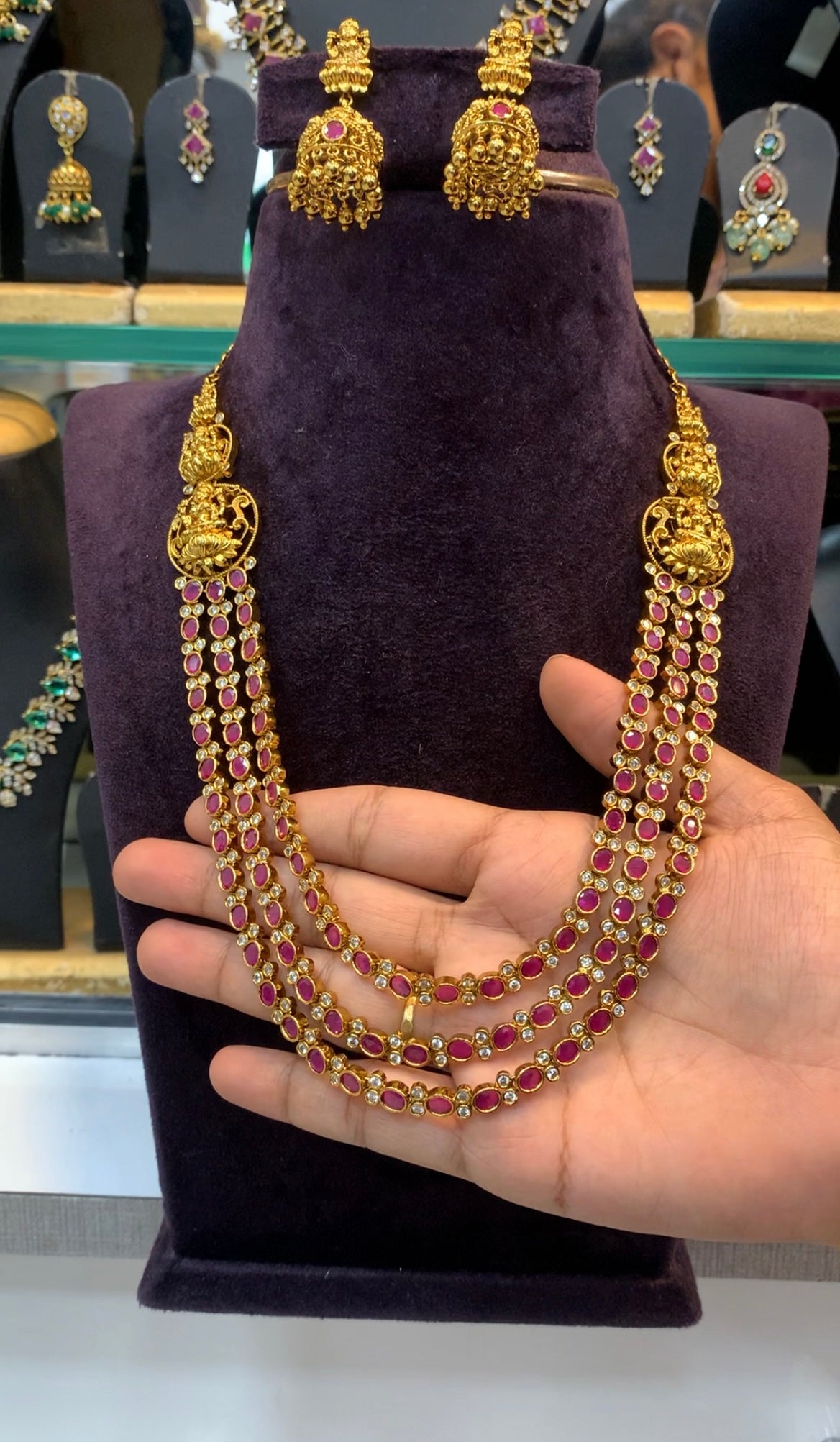 Beautiful ruby stone 3 layers mini haram with pushback earrings