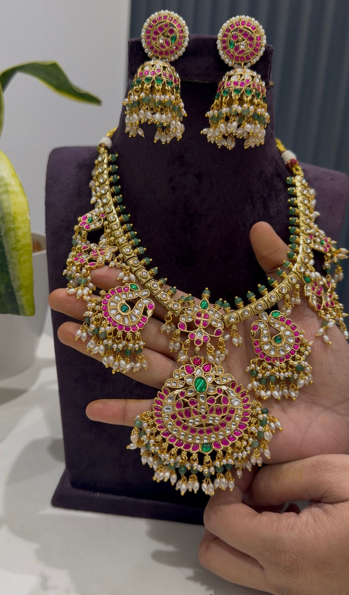 Beautiful jadau kundhan mini necklace with pushback jumkis