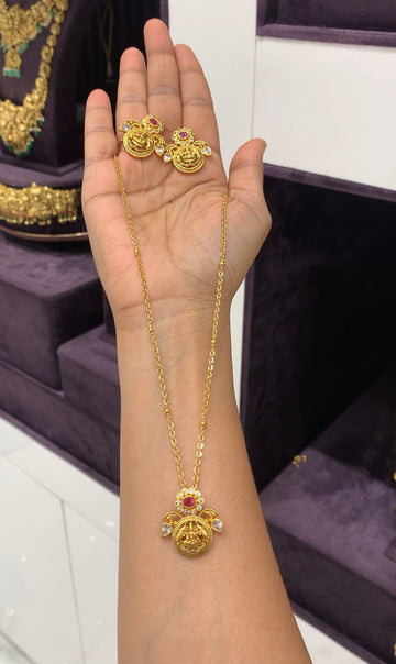 Beautiful kasula model pendant set with chandraharam chain 18 inchs long
