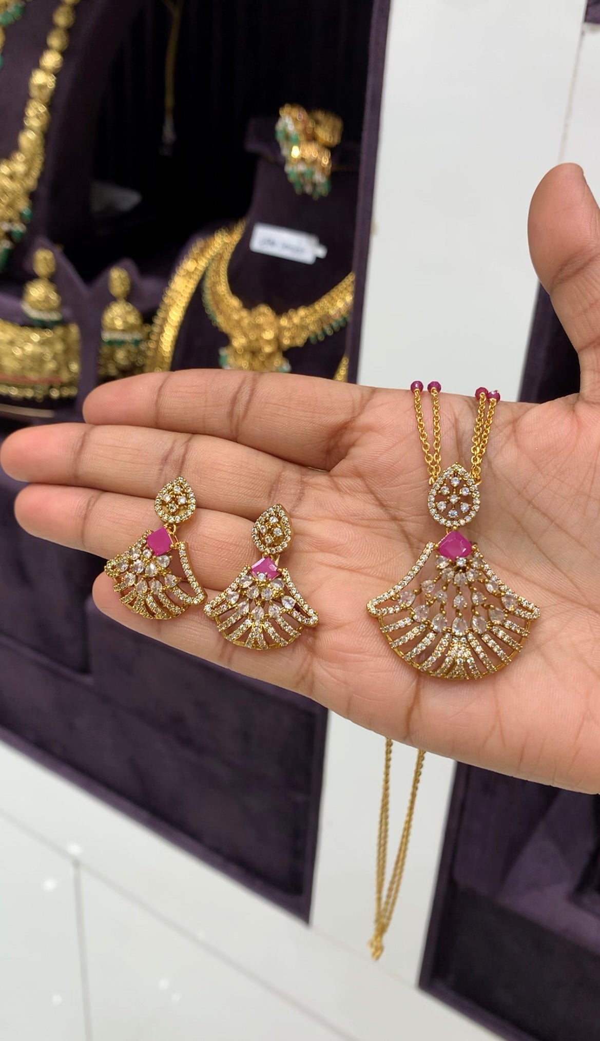 Beautiful pink color stone pendent set with handmaking chandraharam chain 18 inchs long