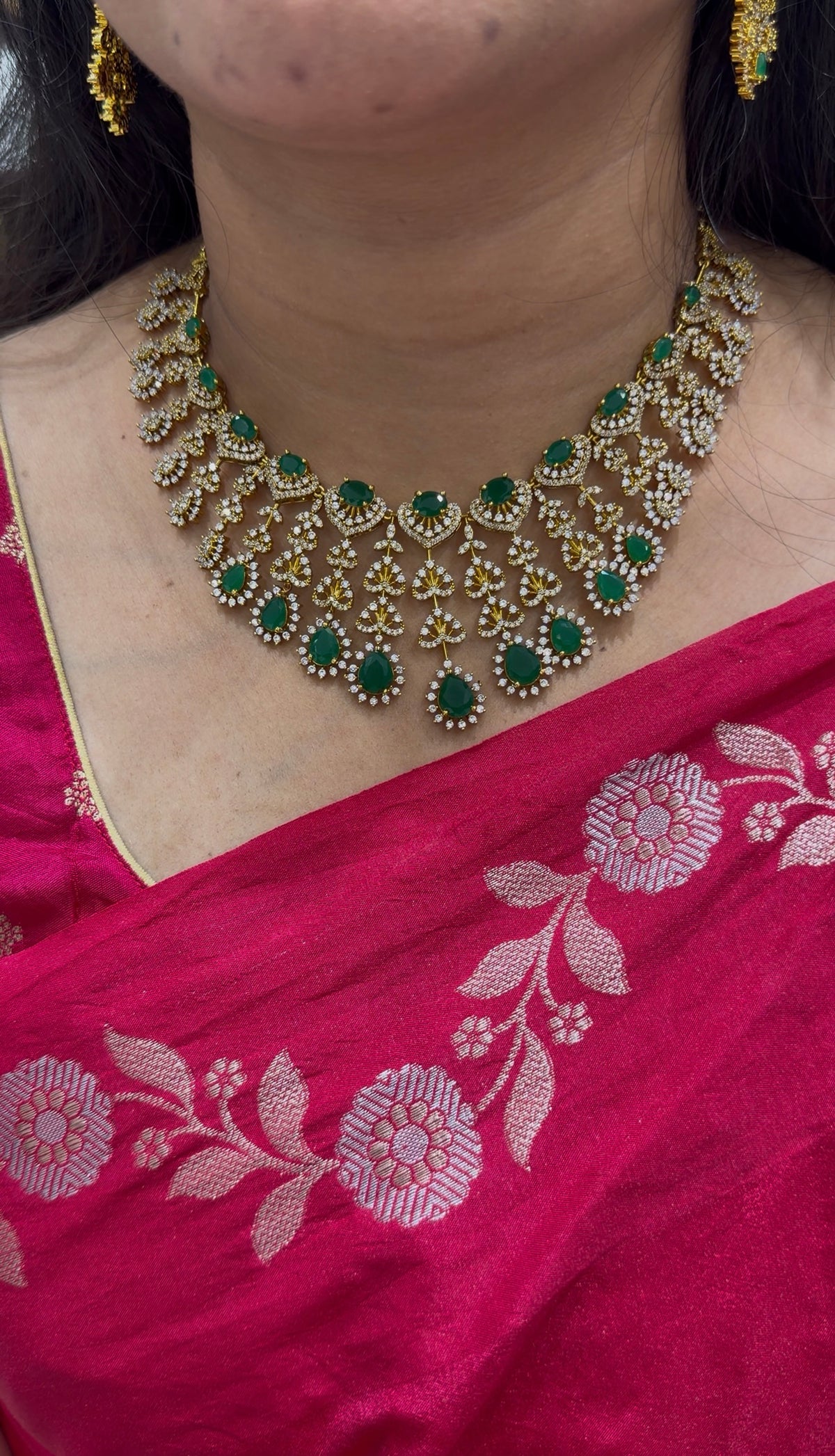Beautiful heavy Victoria polish necklace with pushback earrings
