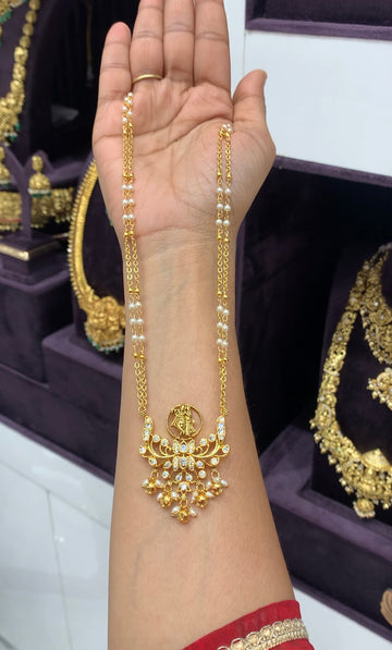 Beautiful radha krishnna pendent handmaking chandraharam & pearls chain 18 inchs long